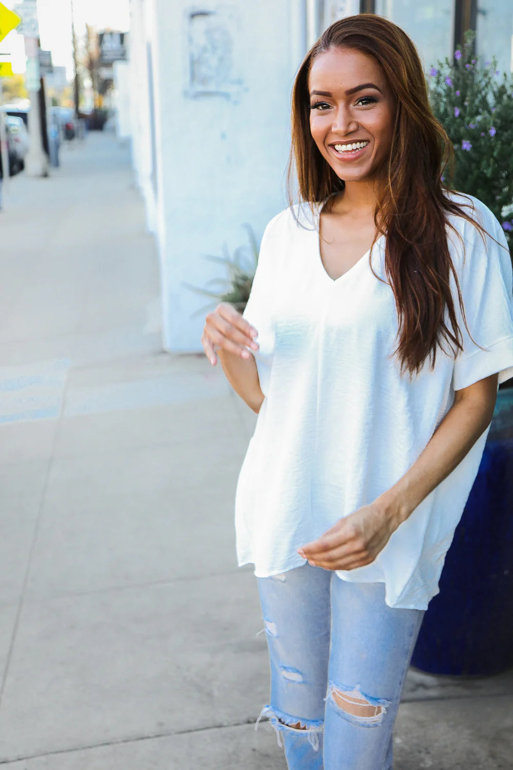 IVORY CRINKLED WOVEN CUFFED SLEEVE TOP