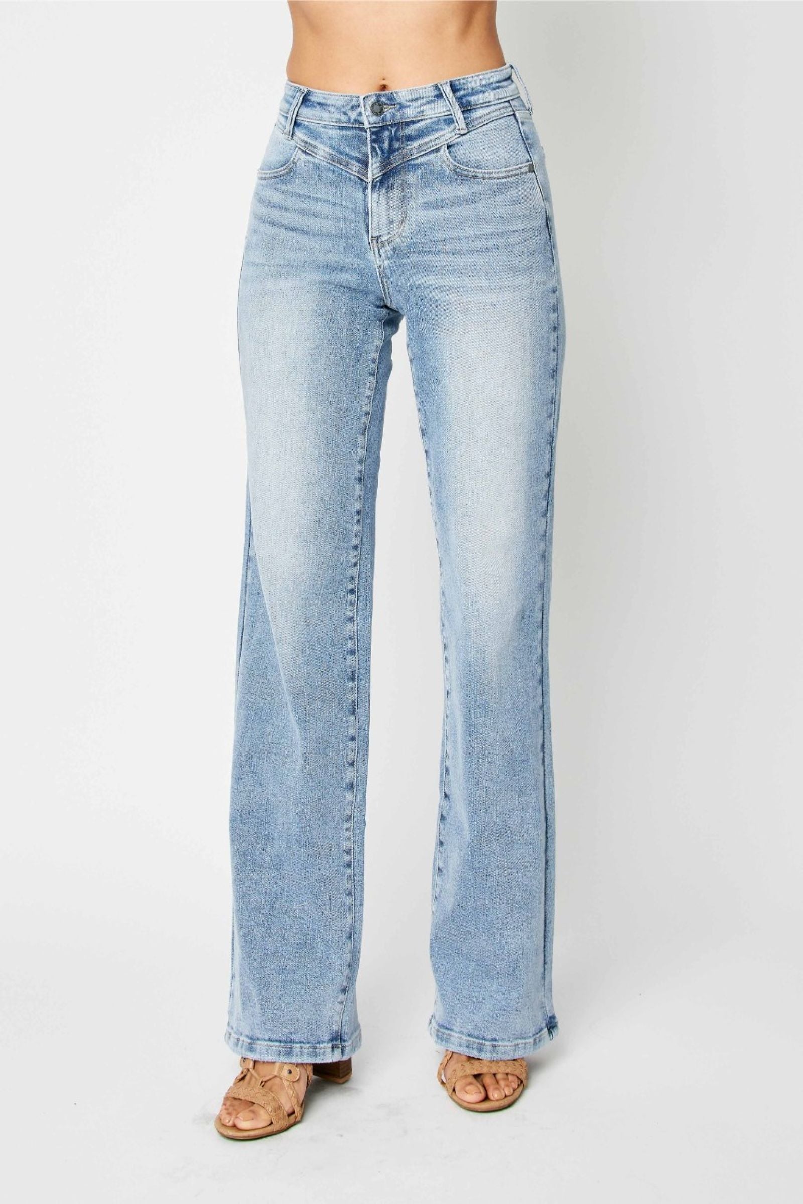 JUDY BLUE HIGH WAIST FRONT YOKE RETRO WIDE MEDIUM WASH DENIM