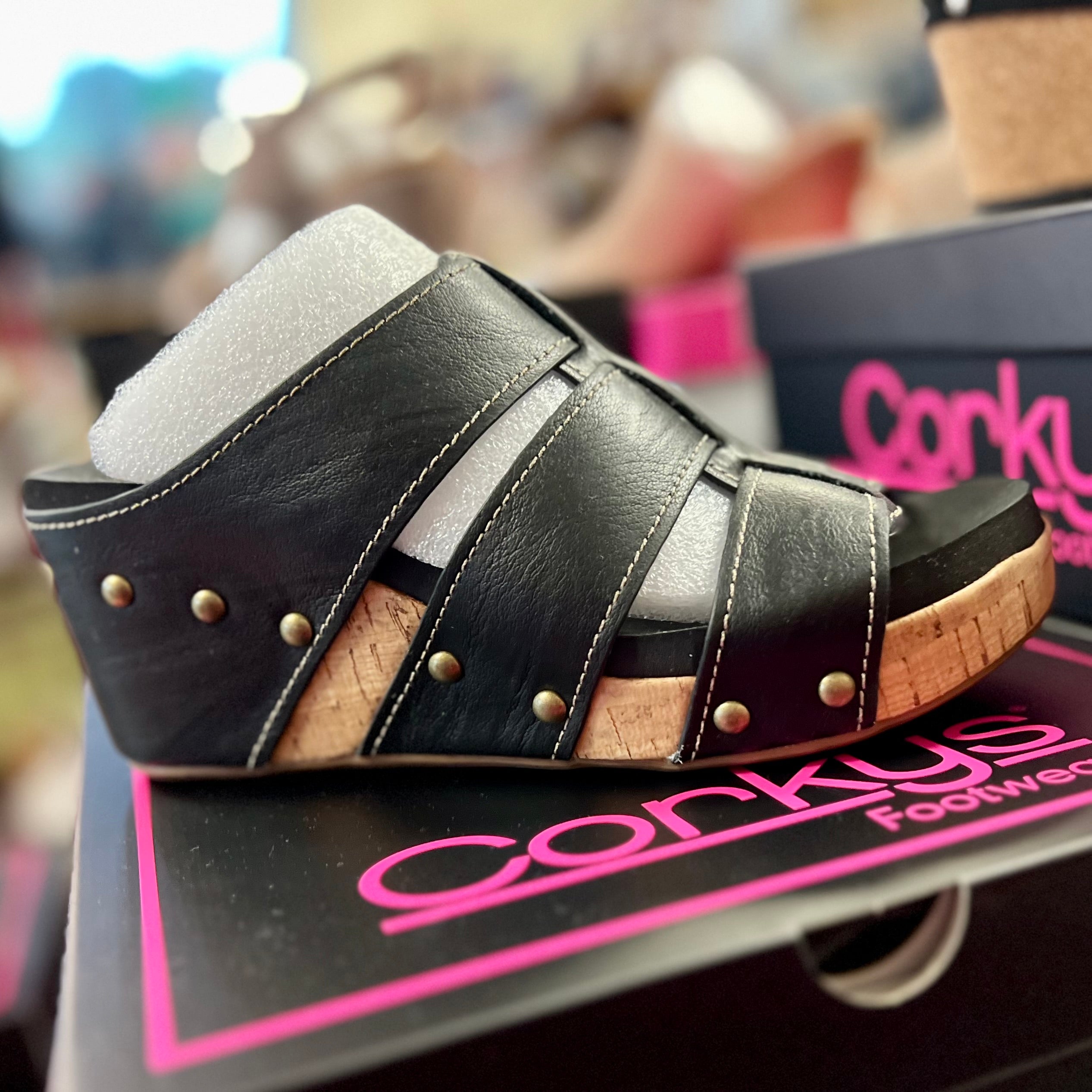 CATCH OF THE DAY BLACK CORKYS SANDAL WEDGES