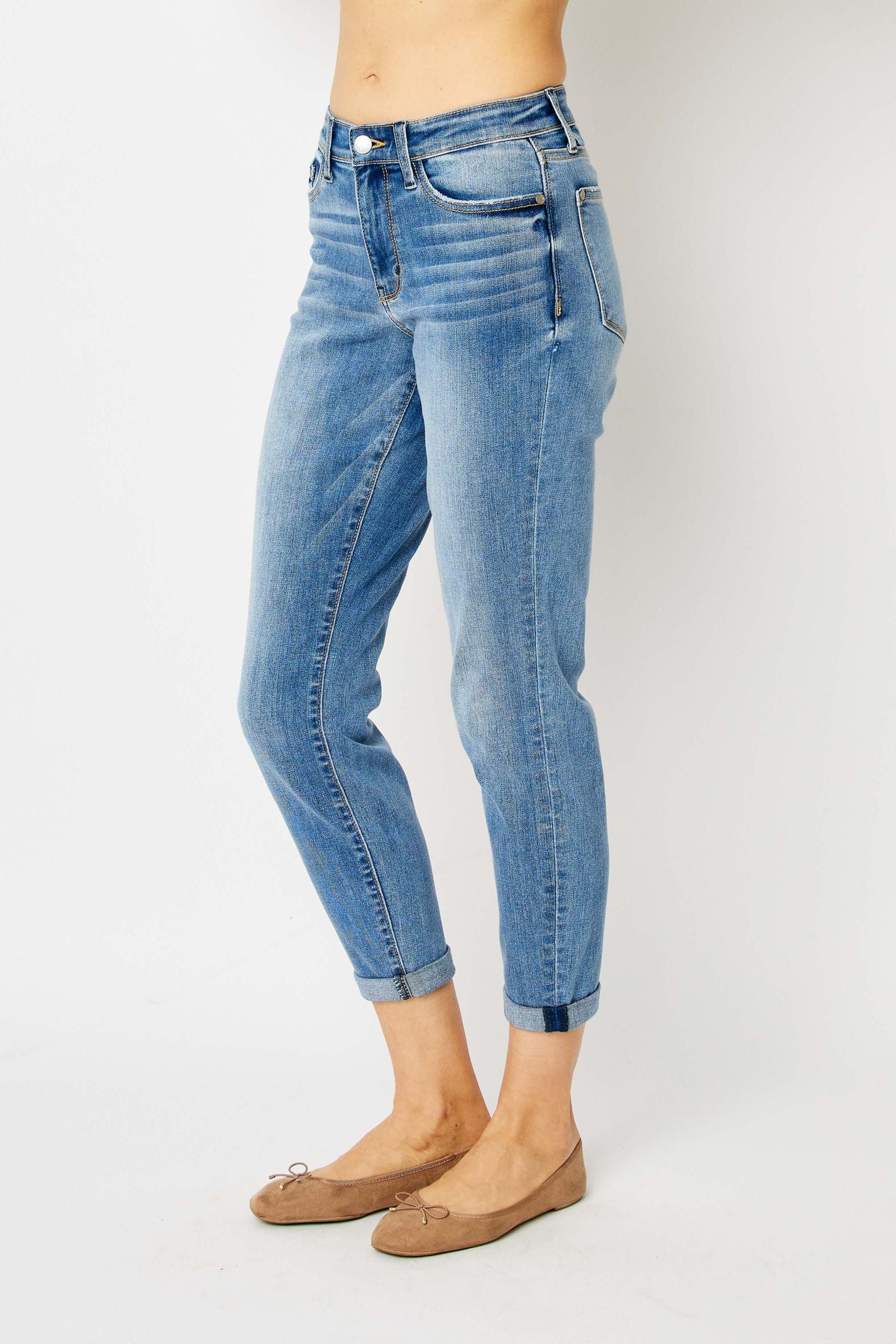 MEDIUM WASH MIDRISE CUFFED SLIM JUDY BLUE DENIM