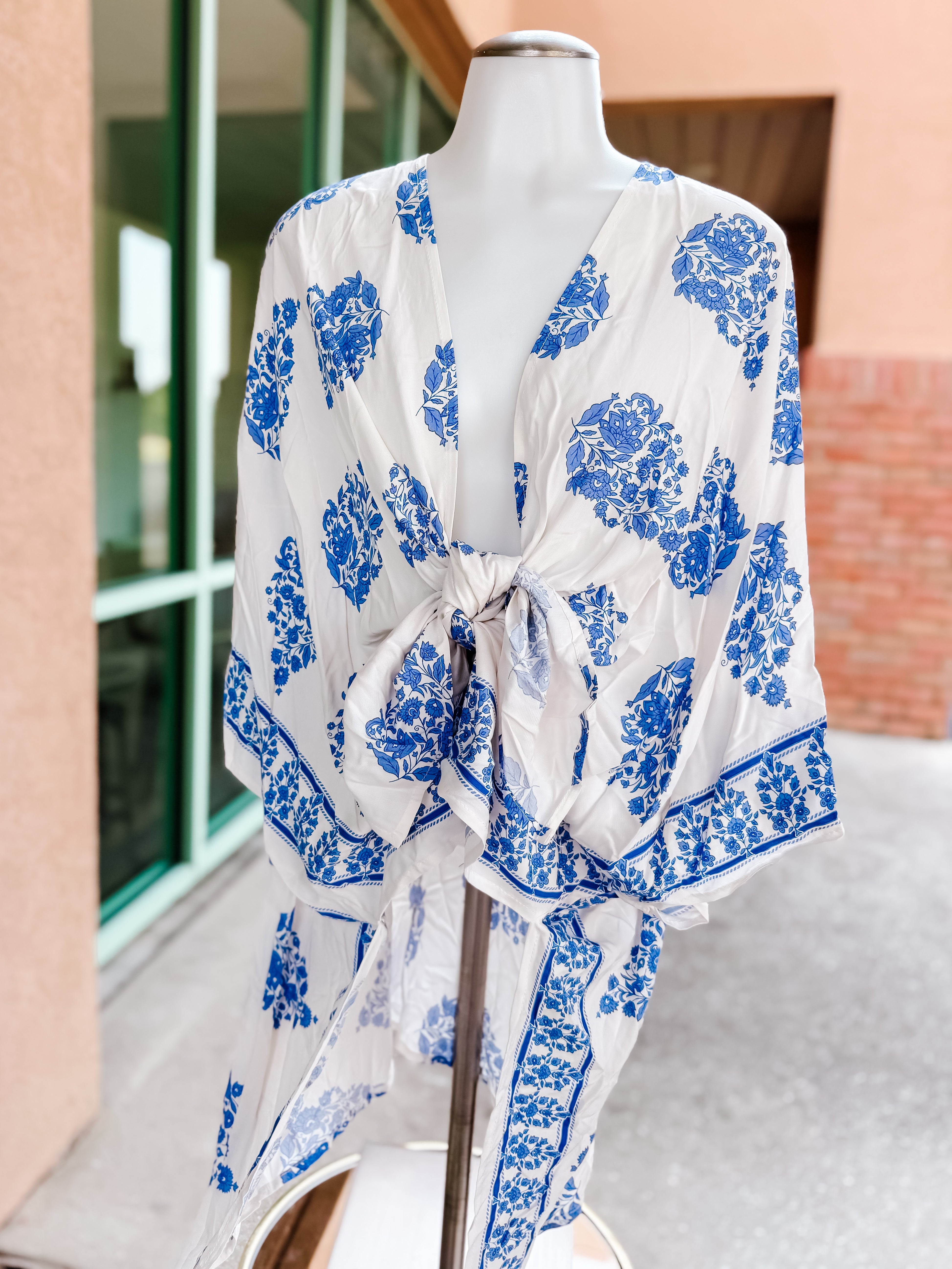 White Blue Border Kimono- PLUS- SALE- 1X AVAILABLE