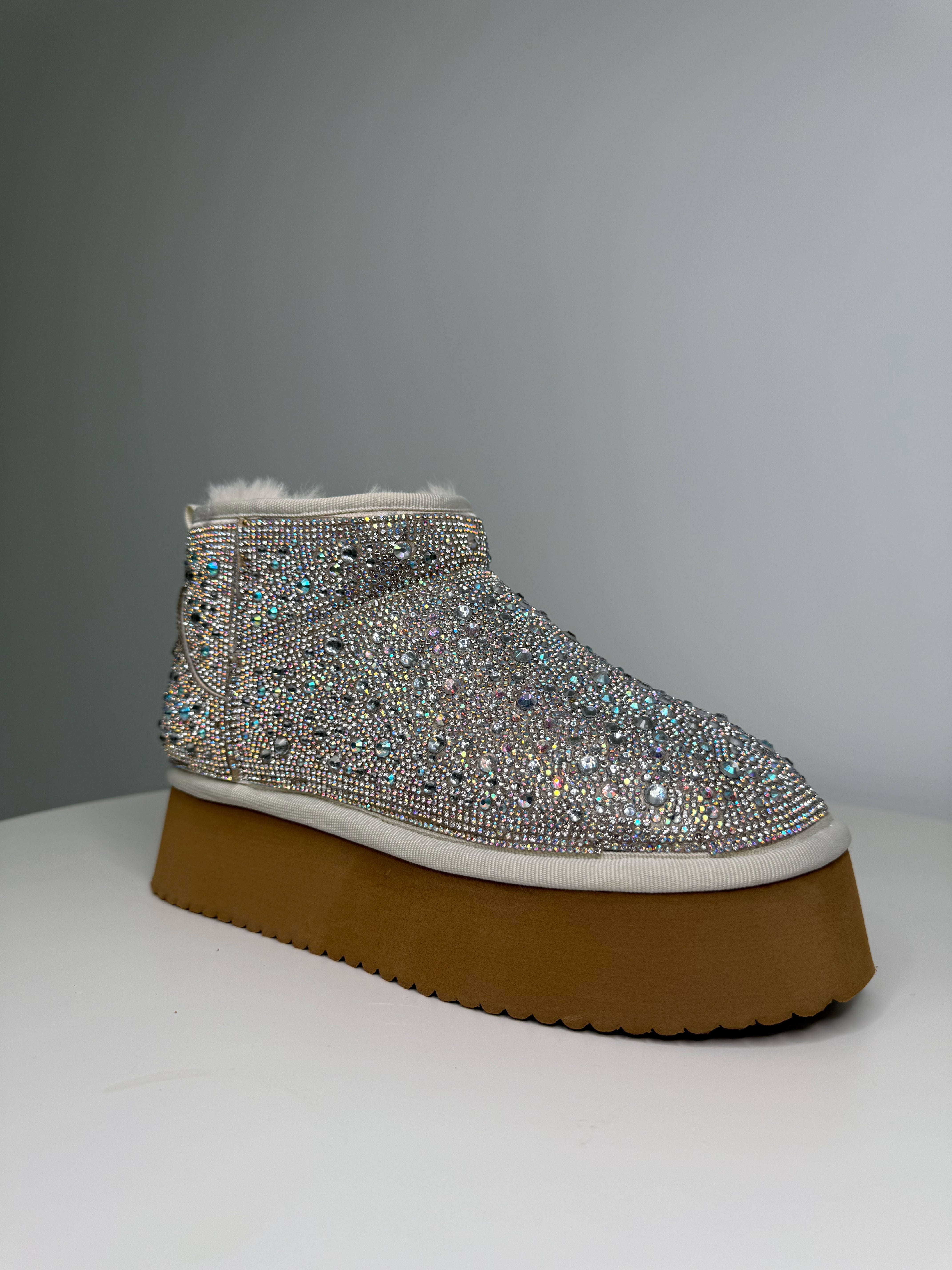 HOMEBODY CLEAR RHINESTONES BOOT SLIPPERS
