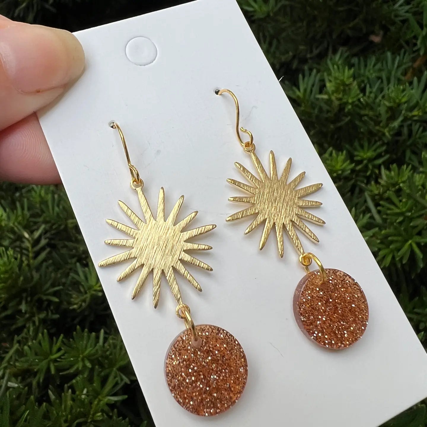 CINNAMON GLITTER GOLD SUNBURST METAL ACRYLIC HANDMADE BBB EARRINGS