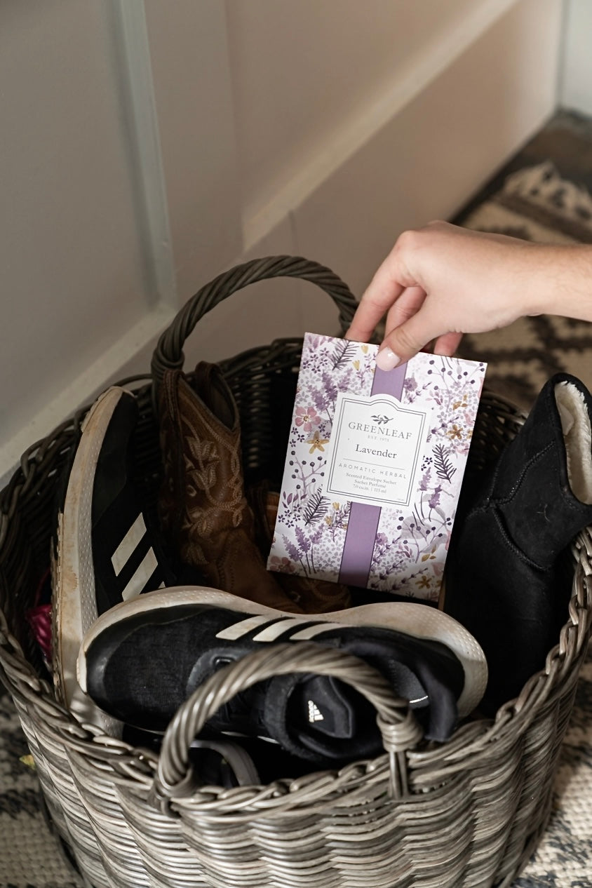 LAVENDER SCENTED LARGE SACHETS BY GREENLEAF