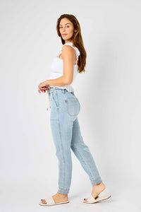 JOGGERS LIGHT WASH HIGH WAIST VINTAGE DOUBLE CUFF JUDY BLUE DENIM-PLUS