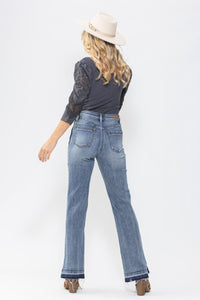 MEDIUM WASH HIGH WAIST SIDE SEAM DETAIL STRAIGHT DENIM JUDY BLUE