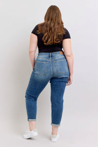 MID RISE VINTAGE WASH DARK WASH NON DESTROY BOYFRIEND FIT JUDY BLUE DENIM-PLUS