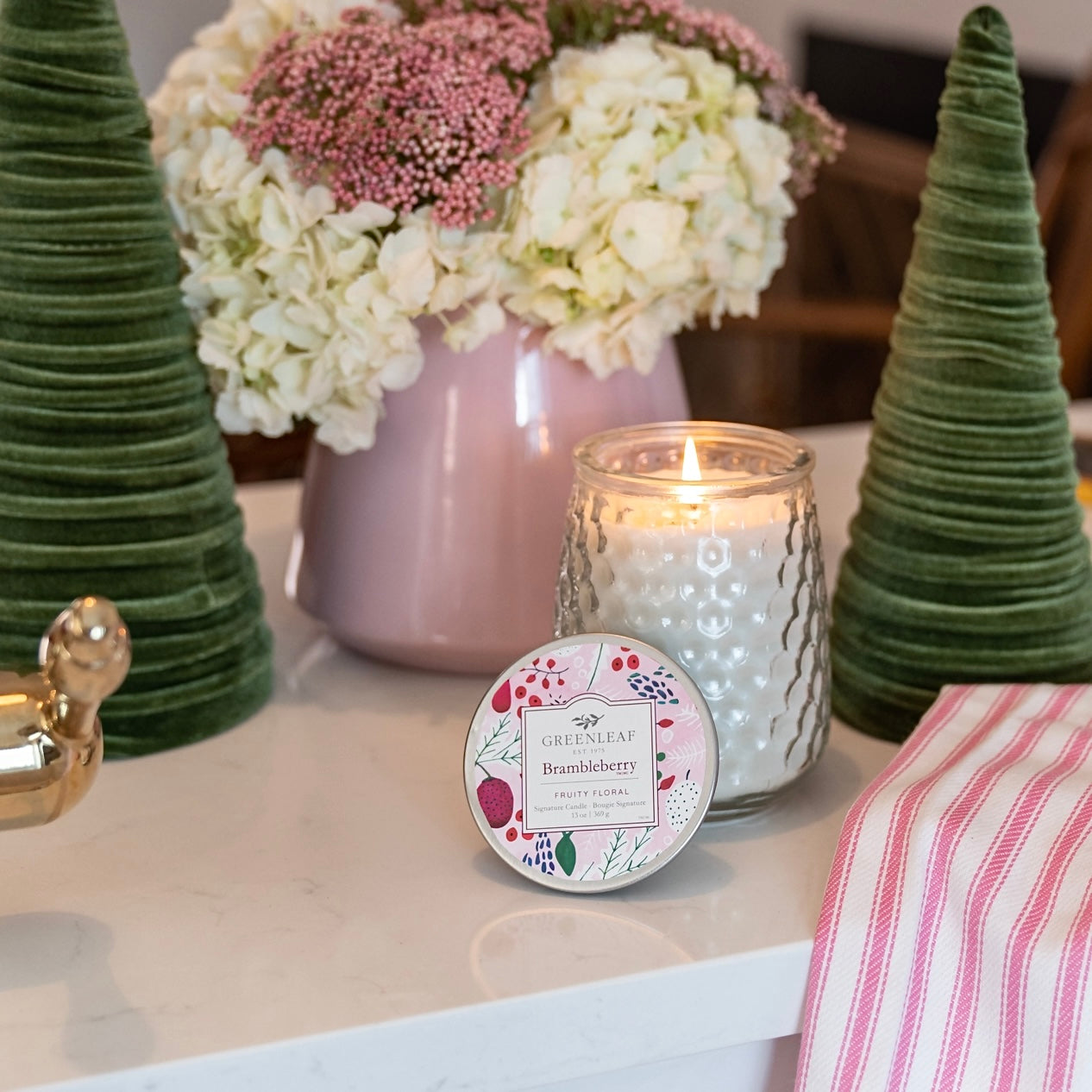 BRAMBLEBERRY SCENTED 13oz SIGNATURE CANDLE BY GREENLEAF