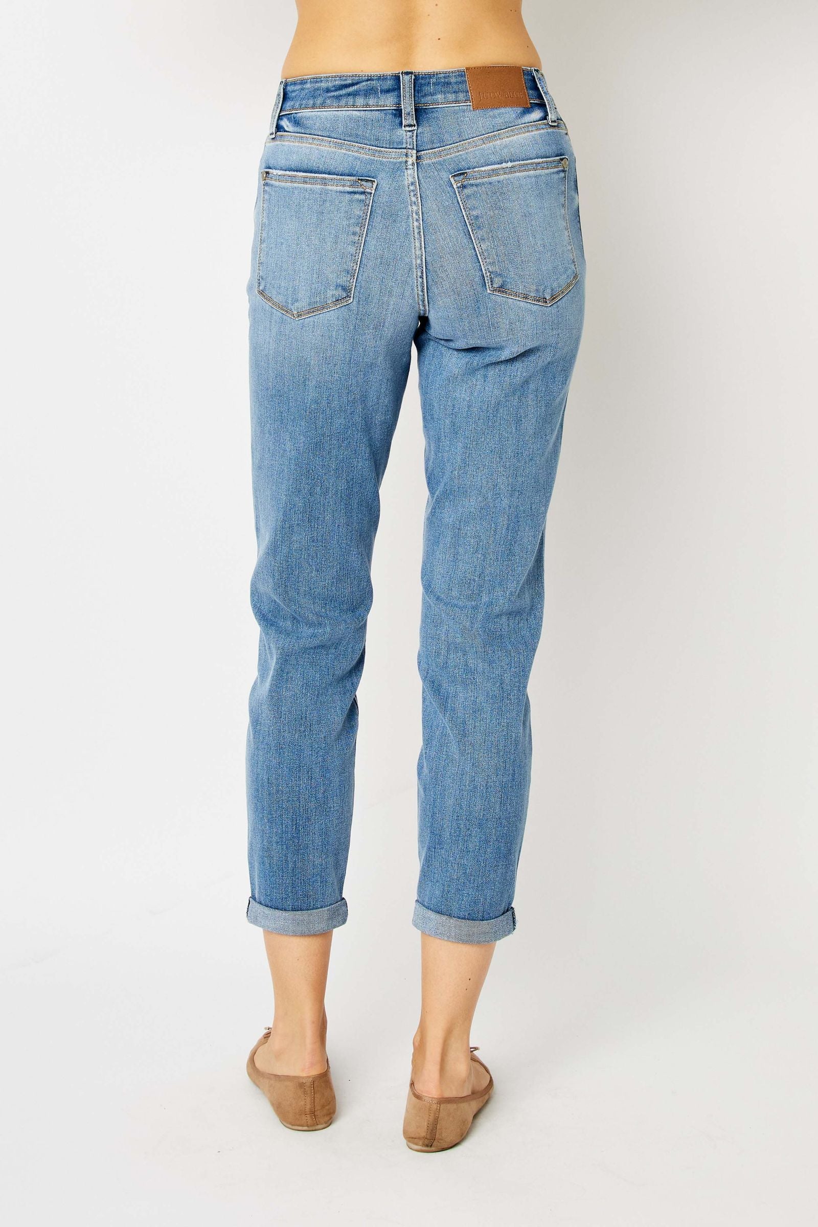 MEDIUM WASH MIDRISE CUFFED SLIM JUDY BLUE DENIM