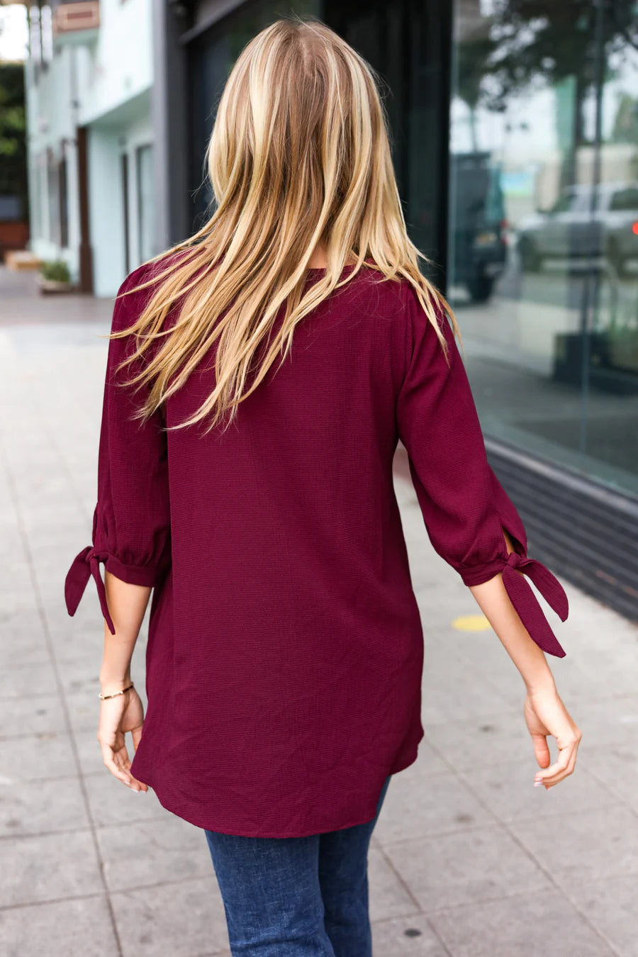 WINE CREPE WOVEN TIE SLEEVE BUBBLE BLOUSE