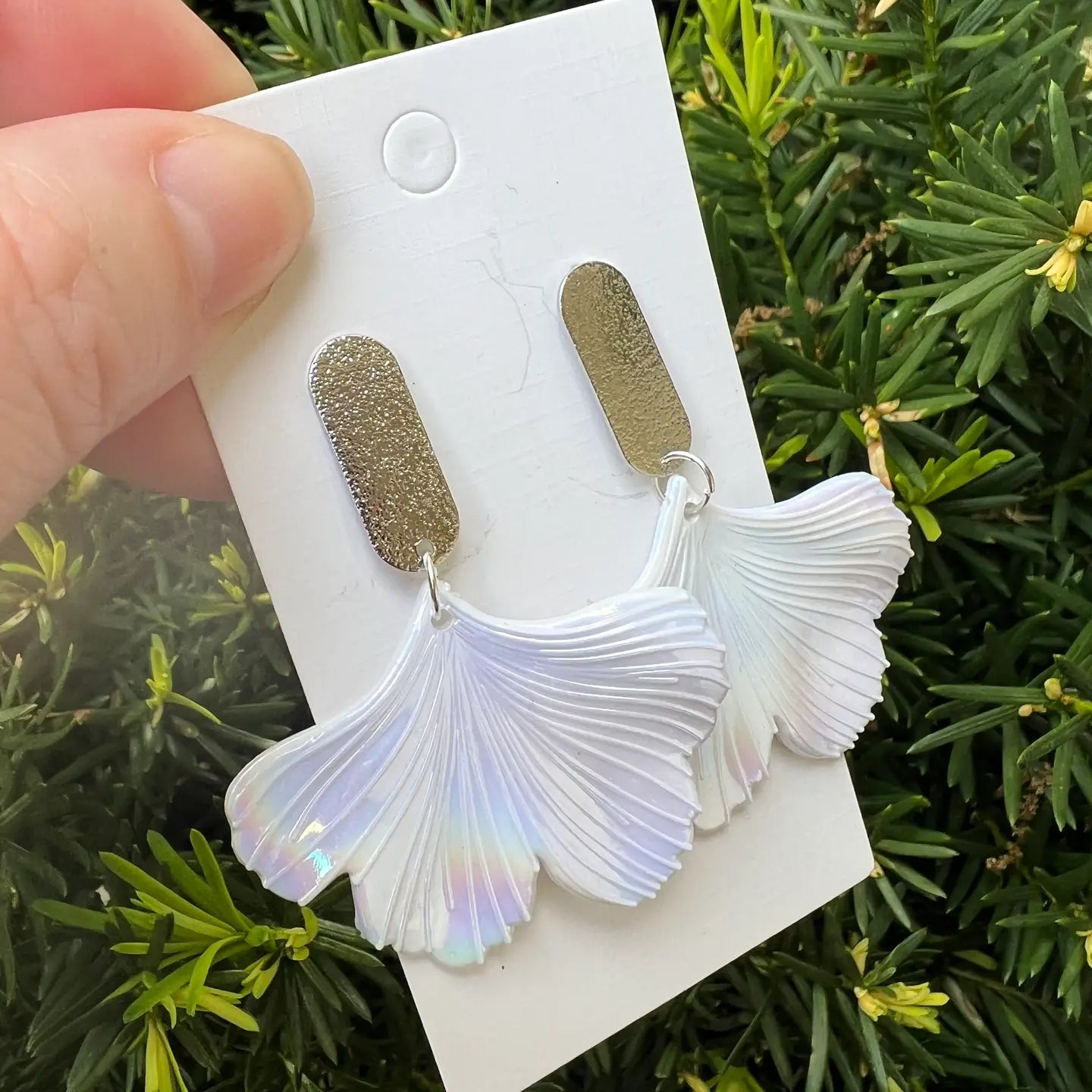 IRIDESCENT WHITE PEARL GINGKO LEAF STATEMENT HANDMADE BBB EARRINGS