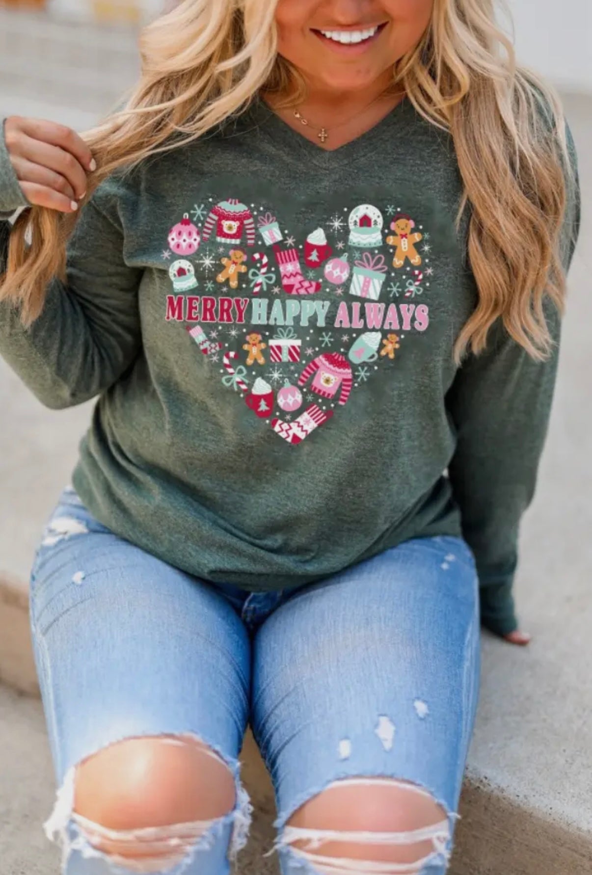 KINDNESS & CONFETTI MERRY HAPPY ALWAYS LONGSLEEVE GREEN TEE