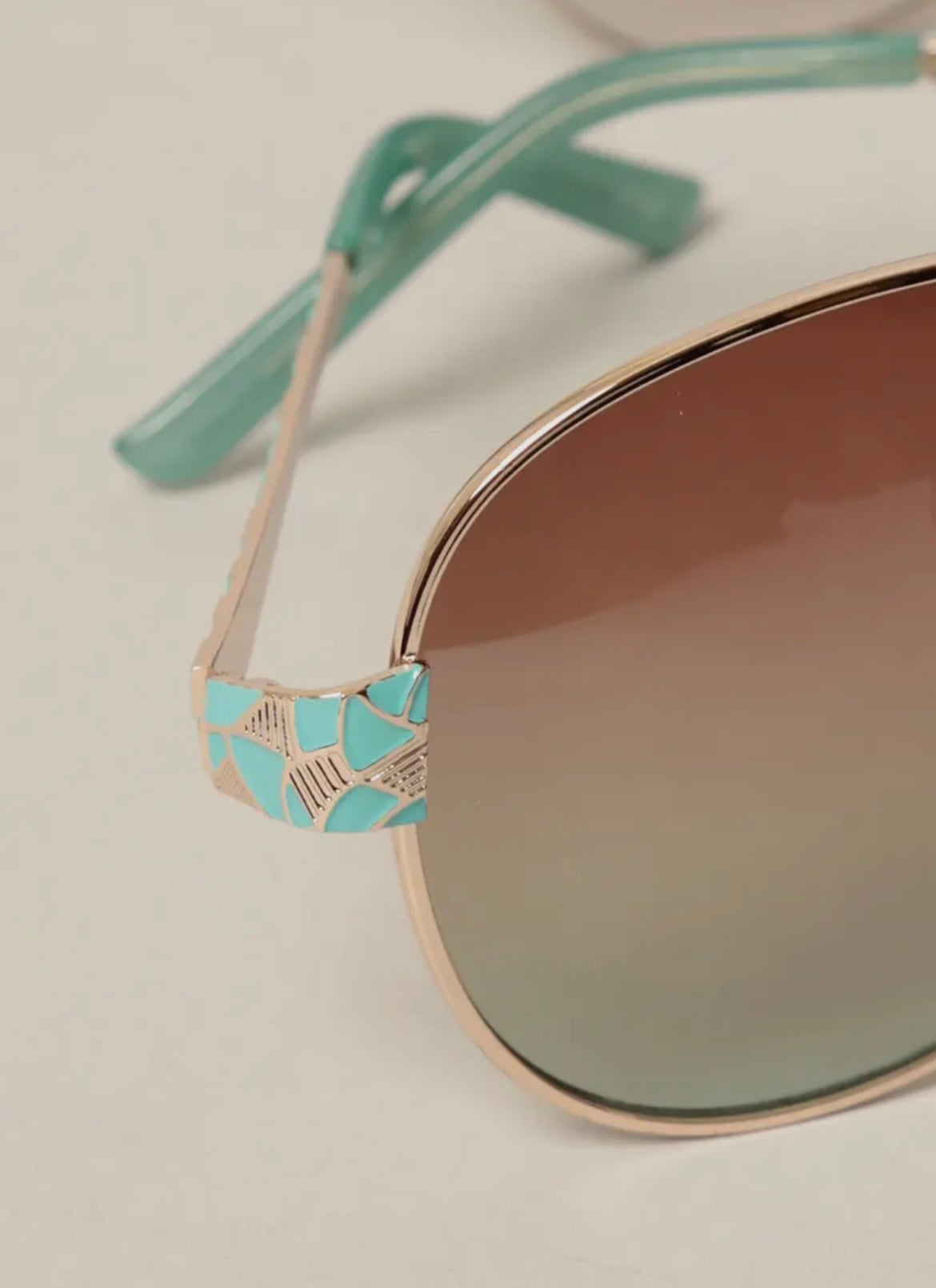 Aviator Sunglasses Tined Lenses Embellished Design Sides