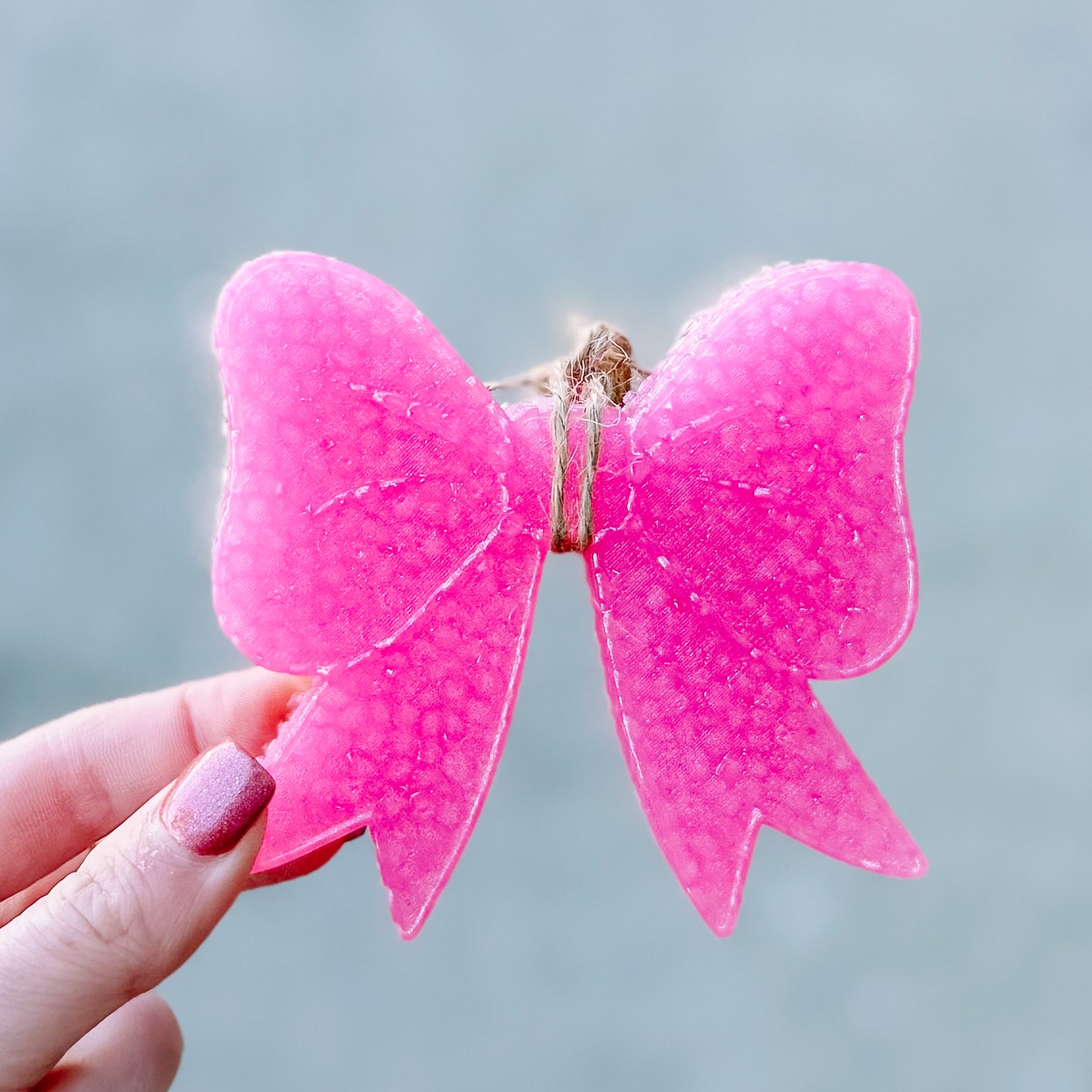 PINK EMBOSSED BOW RIBBON DESIGN FRESHIE DIVA