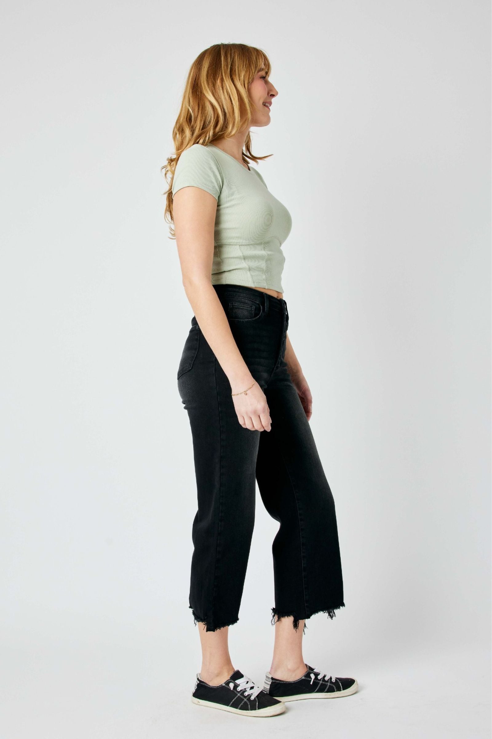 BLACK HIGH WAIST DESTROYED RAW HEM CROP WIDE LEG JUDY BLUE DENIM