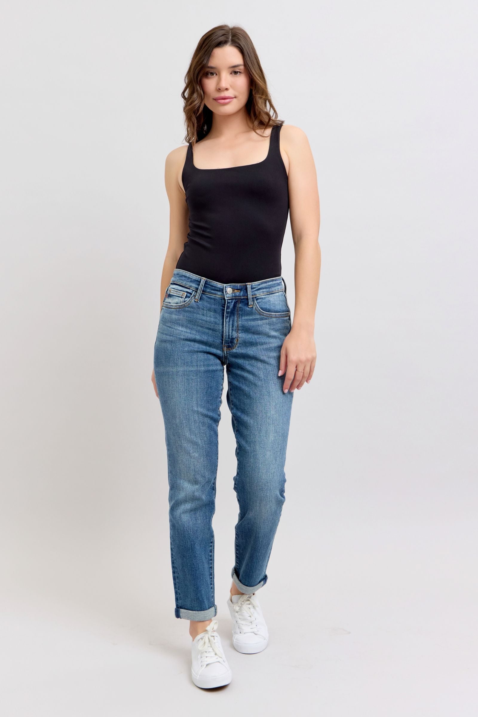 MID RISE VINTAGE WASH DARK WASH NON DESTROY BOYFRIEND FIT JUDY BLUE DENIM-PLUS