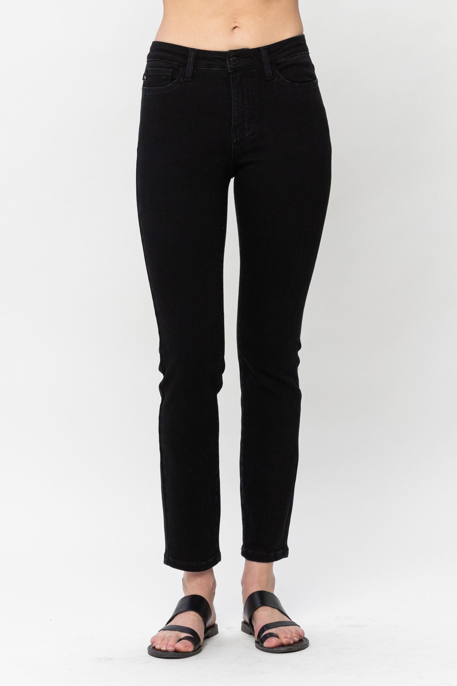 MID RISE BLACK JUDY BLUE SLIM FIT DENIM