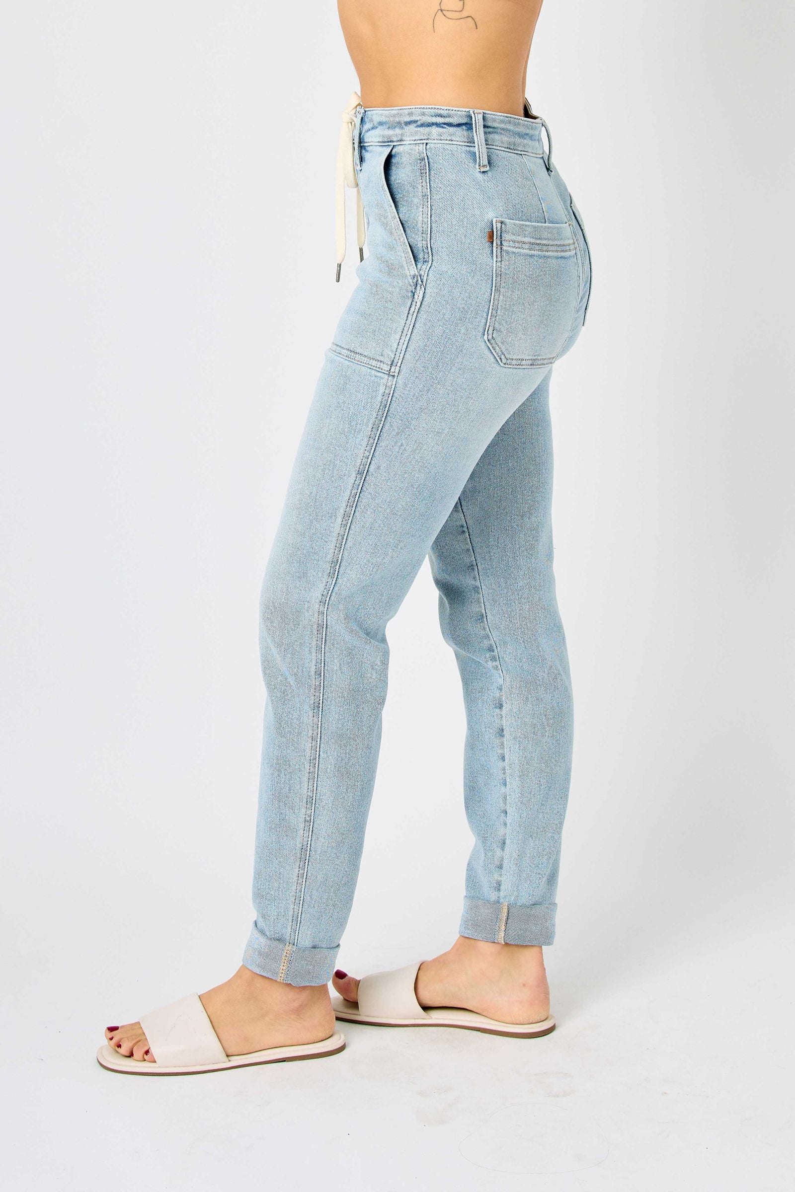 JOGGERS LIGHT WASH HIGH WAIST VINTAGE DOUBLE CUFF JUDY BLUE DENIM-PLUS