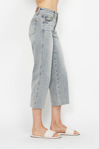 LIGHT WASH MID RISE TUMMY CONTROL RAW HEM WIDE LEG CROPPED JUDY BLUE DENIM