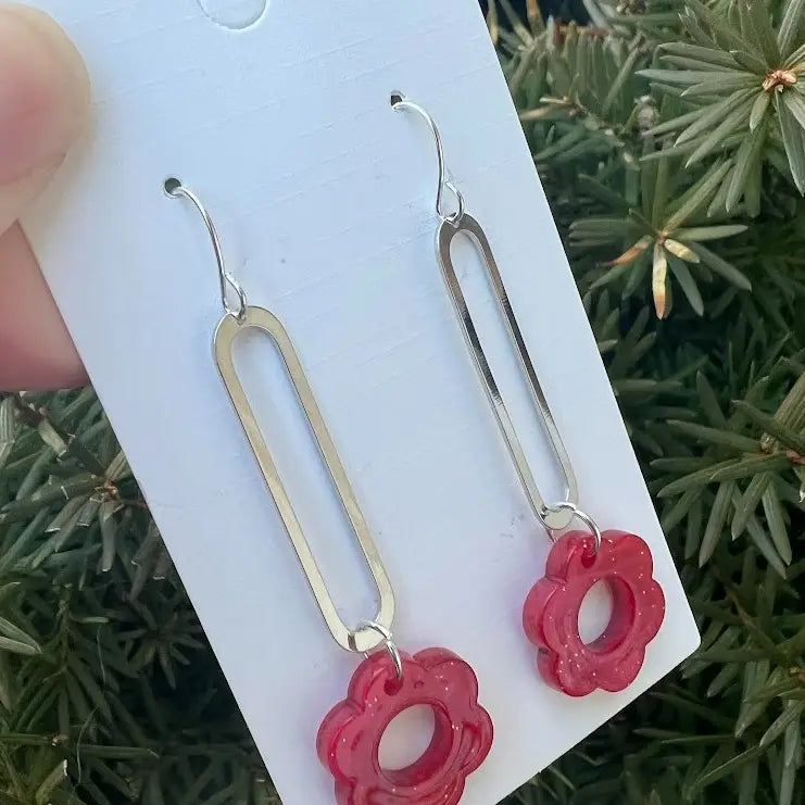 BERRY DAISY FLOWER MINIMALIST LOOP DROP HANDMADE BBB EARRINGS