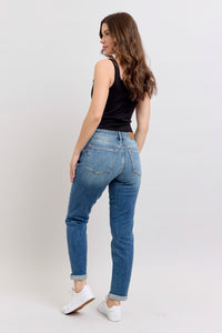 MID RISE VINTAGE WASH DARK WASH NON DESTROY BOYFRIEND FIT JUDY BLUE DENIM-PLUS