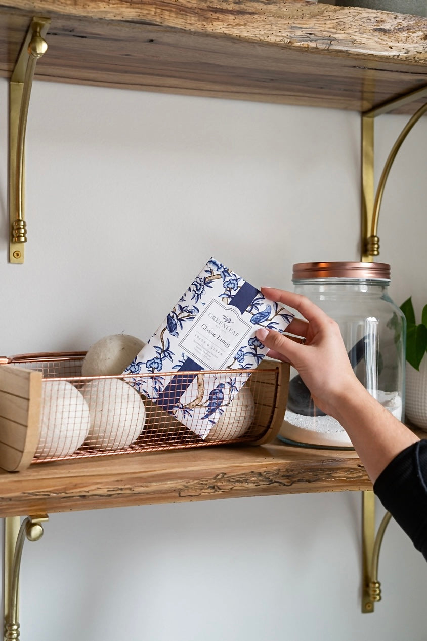 CLASSIC LINEN SCENTED LARGE SACHETS BY GREENLEAF