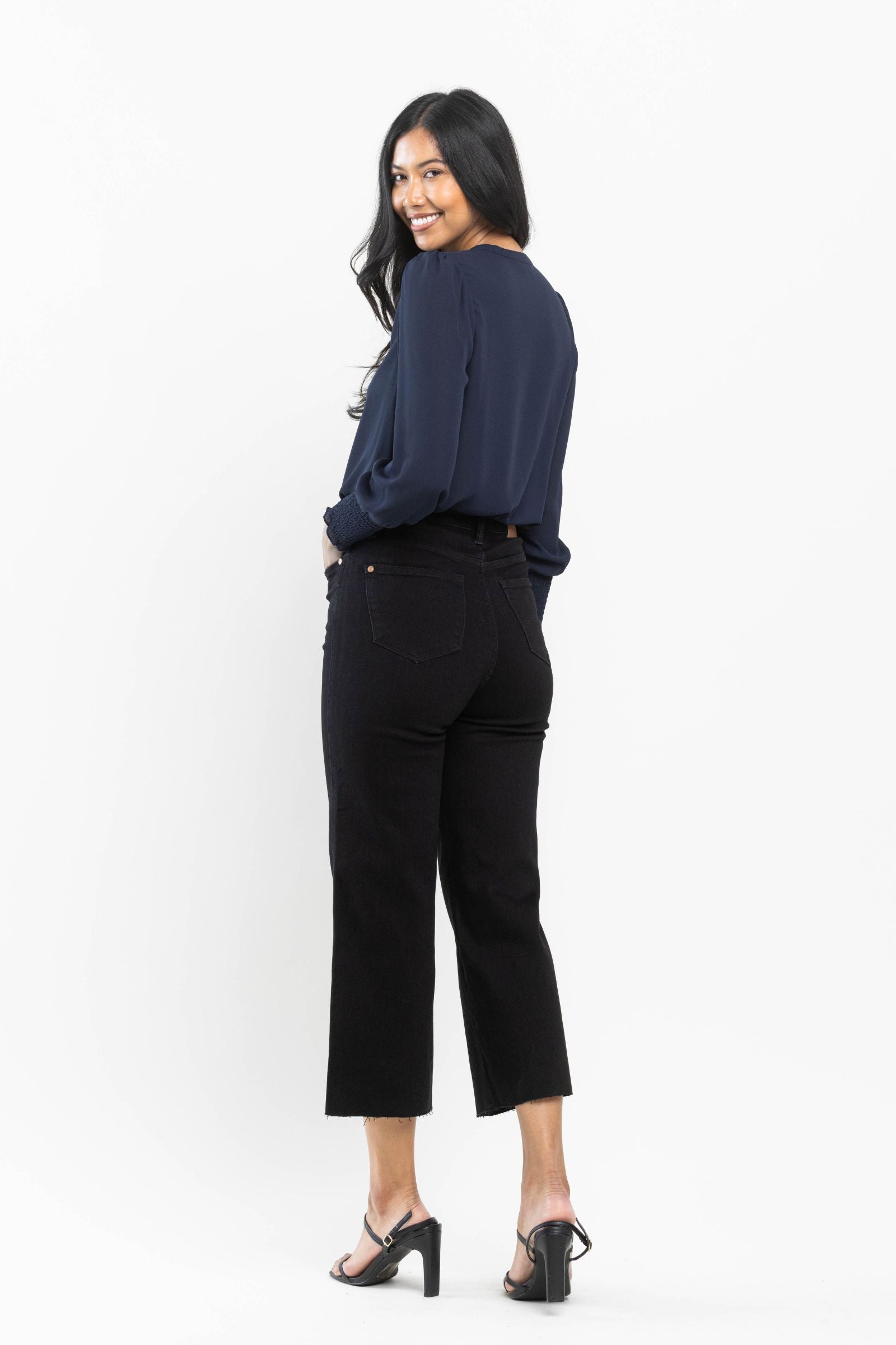 JUDY BLUE HIGH WAIST TUMMY CONTROL BLACK WIDE CROP LEG DENIM-PLUS