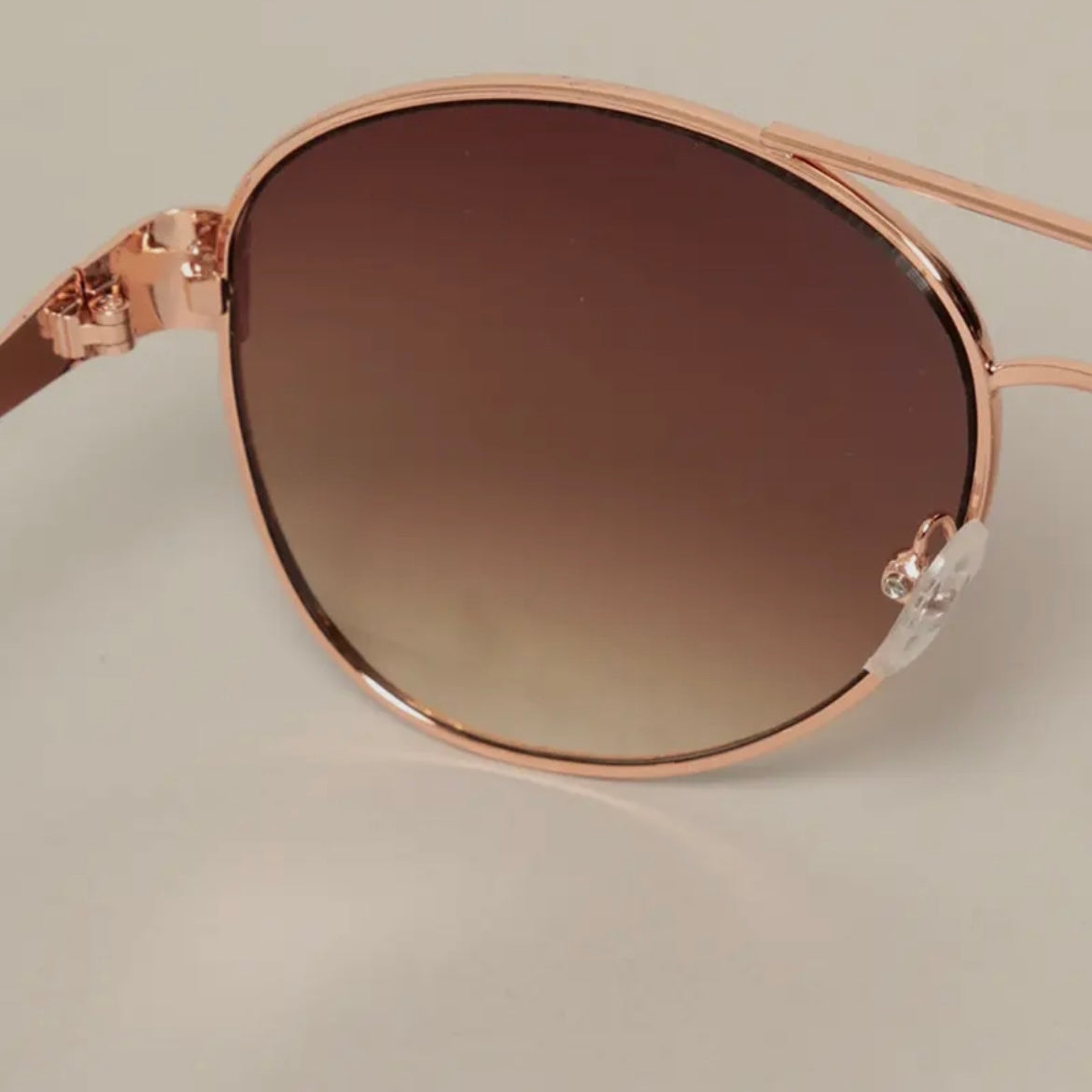 Aviator Sunglasses Tined Lenses Embellished Design Sides