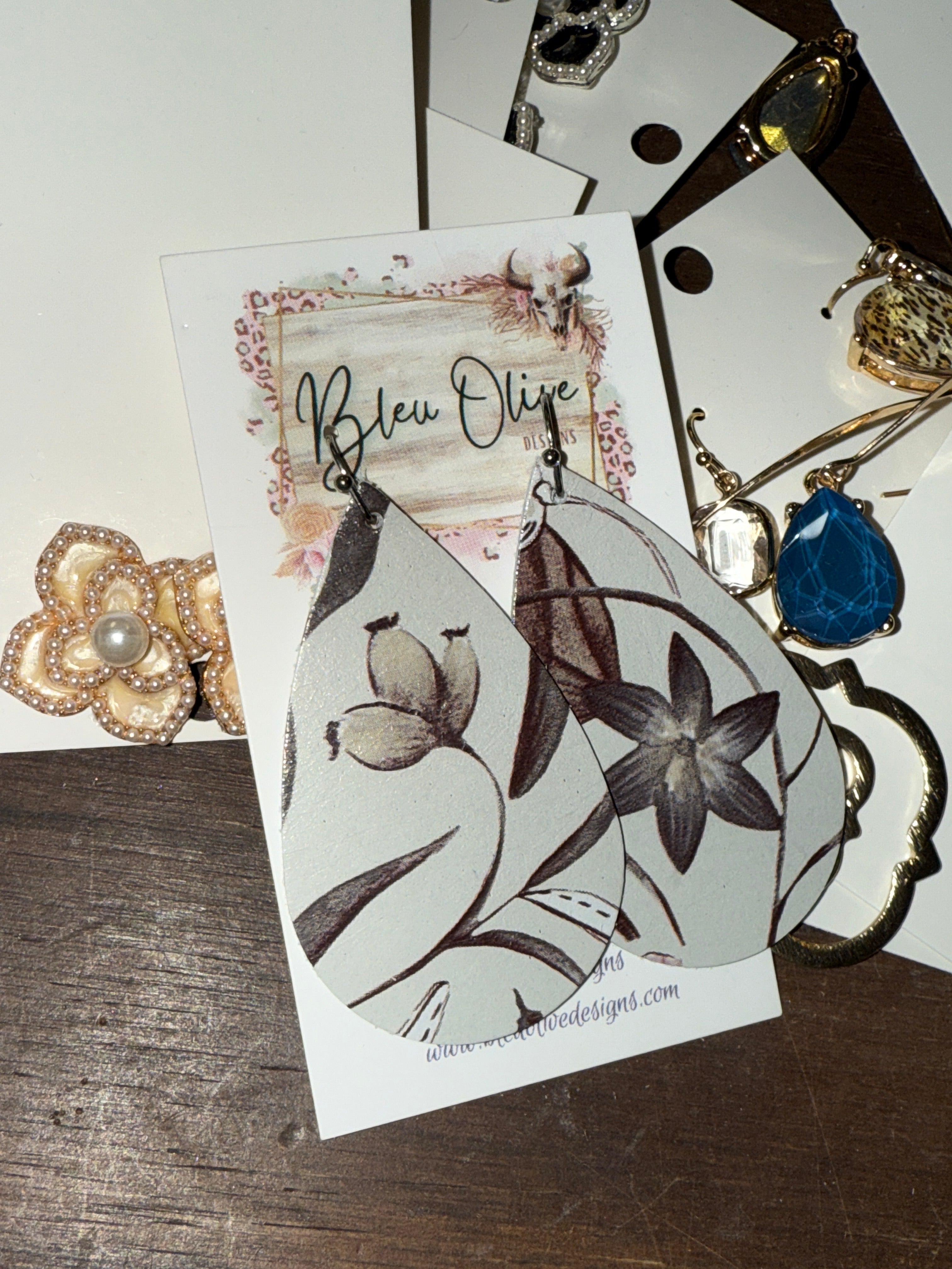 GREY FLORAL TEARDROP LEATHER HANDMADE EARRINGS BY B.O.D