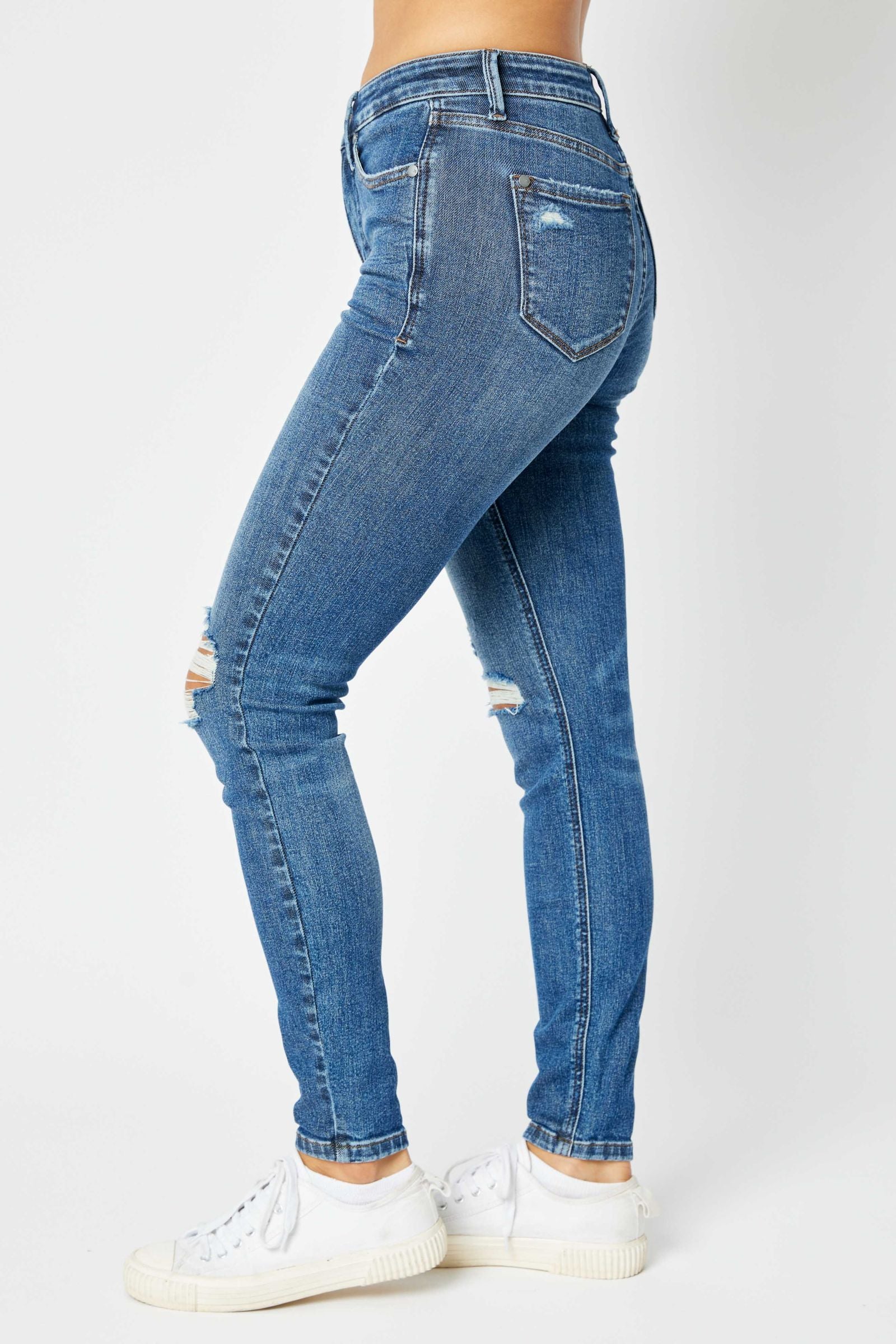 DARKWASH MID RISE TUMMY CONTROL DESTROYED SKINNY DENIM JUDY BLUE-PLUS