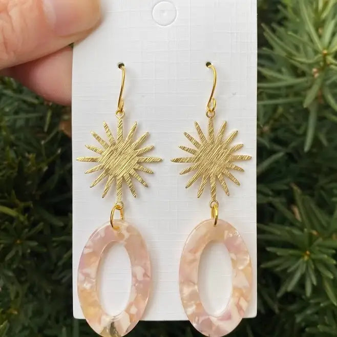 PEACH OVAL LOOPED SUNBURST SPARK ACRYLIC GOLD STATEMENT HANDMADE BBB EARRINGS