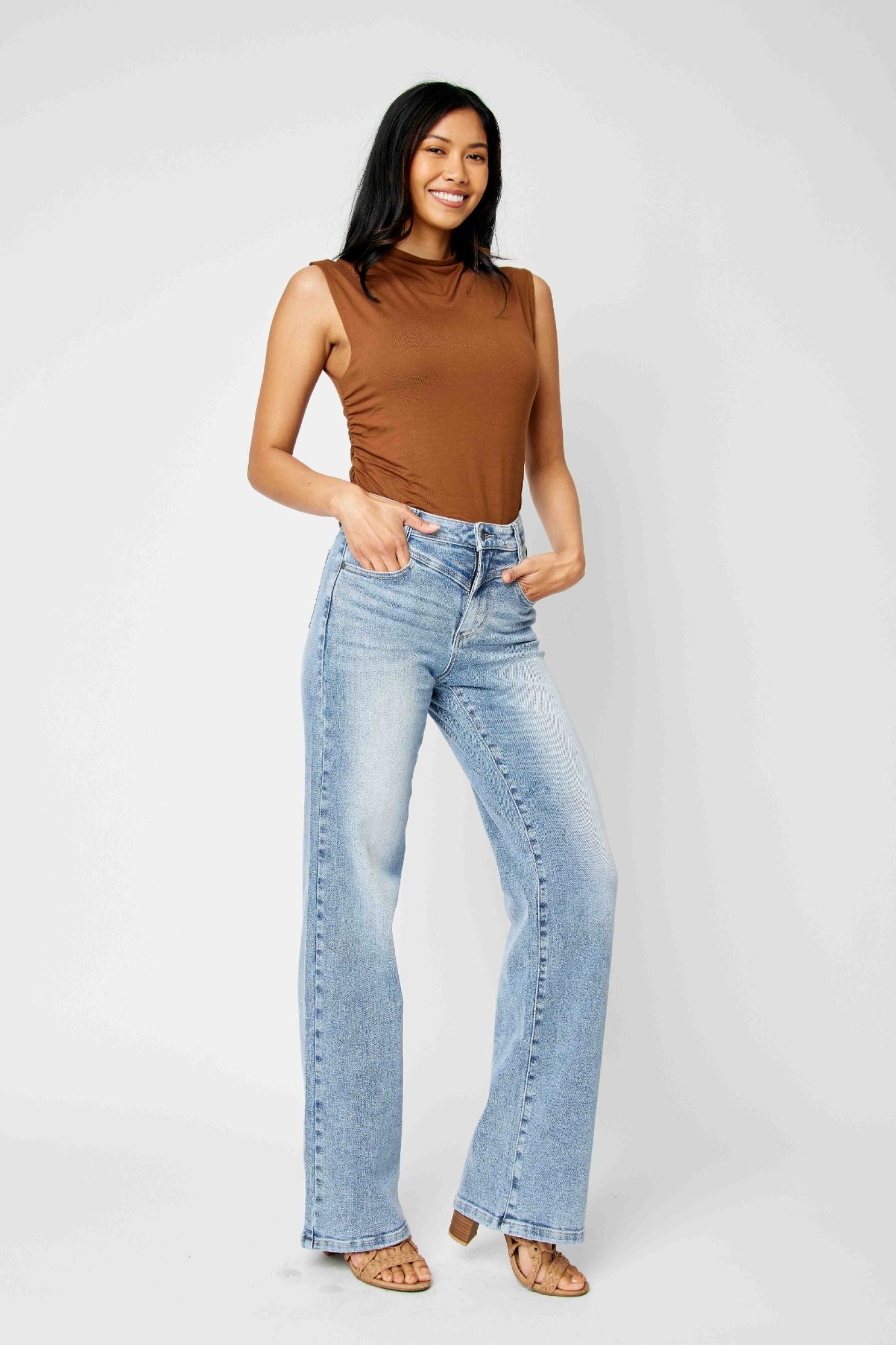 JUDY BLUE HIGH WAIST FRONT YOKE RETRO WIDE MEDIUM WASH DENIM