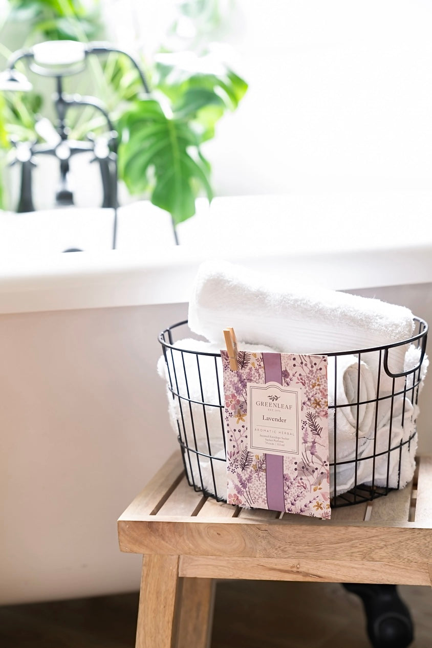 LAVENDER SCENTED LARGE SACHETS BY GREENLEAF