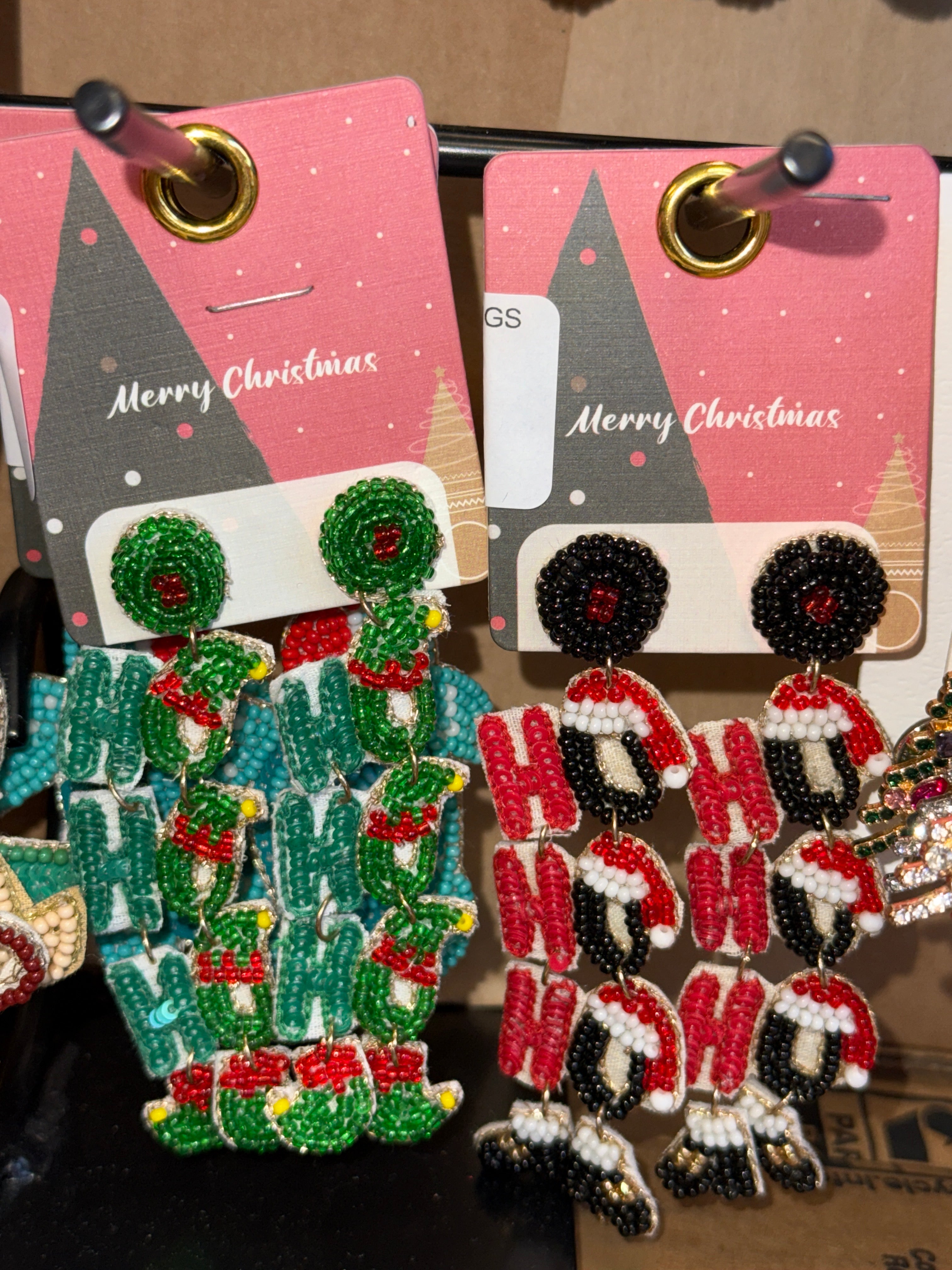 HOHOHO BEADED EARRINGS