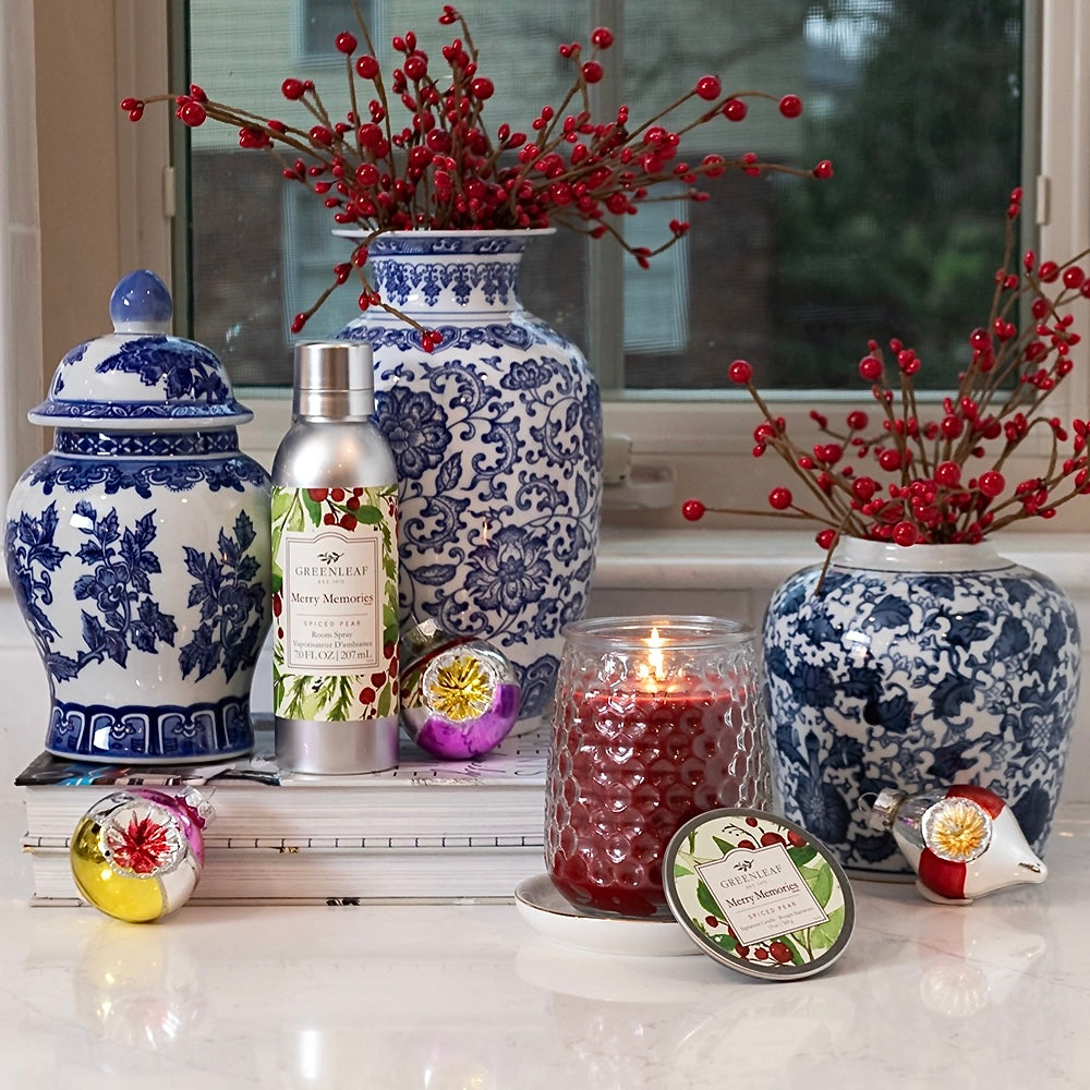 MERRY MEMORIES SCENTED 13oz SIGNATURE CANDLE BY GREENLEAF
