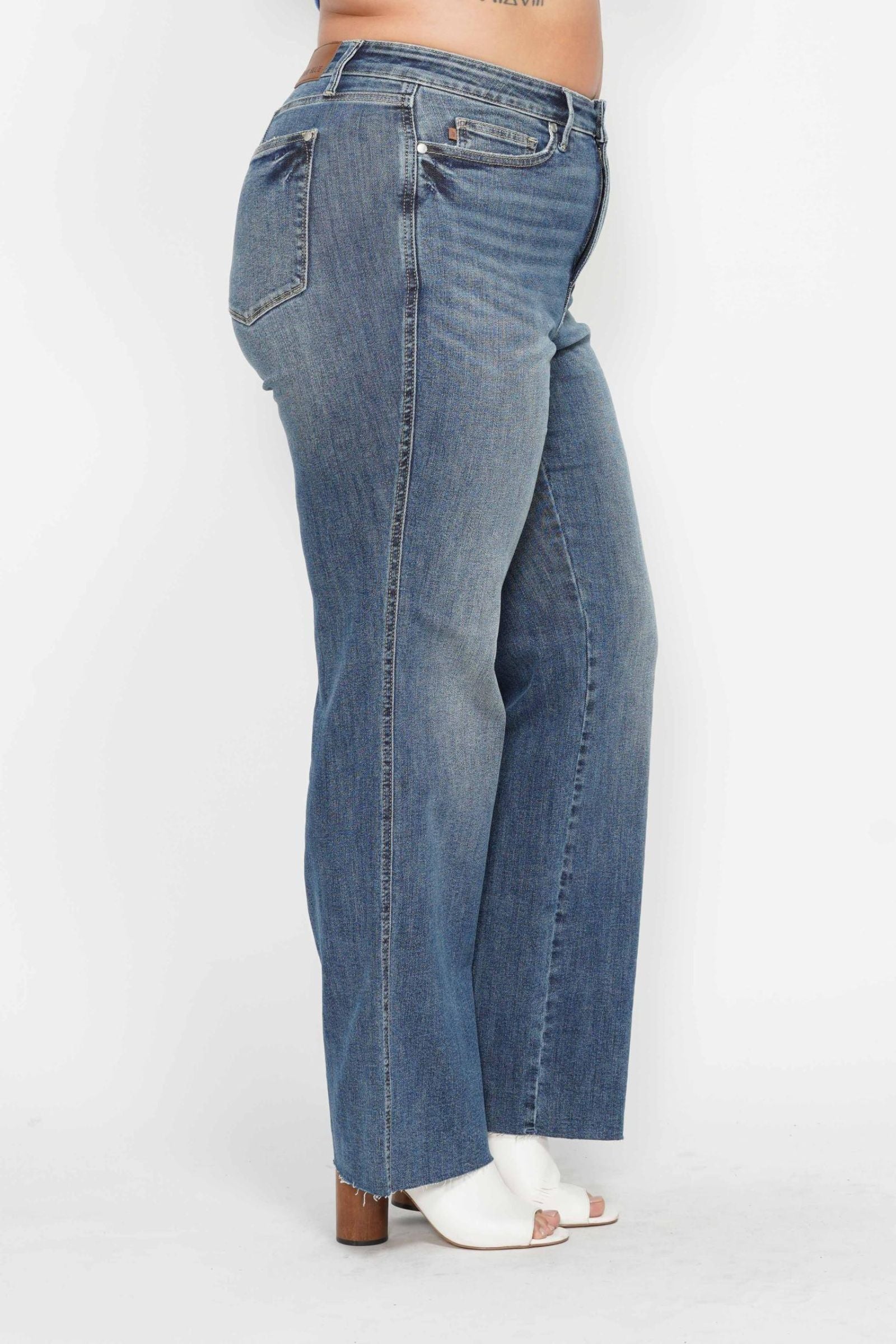 MID RISE TUMMY CONTROL VINTAGE STRAIGHT MEDIUM WASH JUDY BLUE DENIM-PLUS