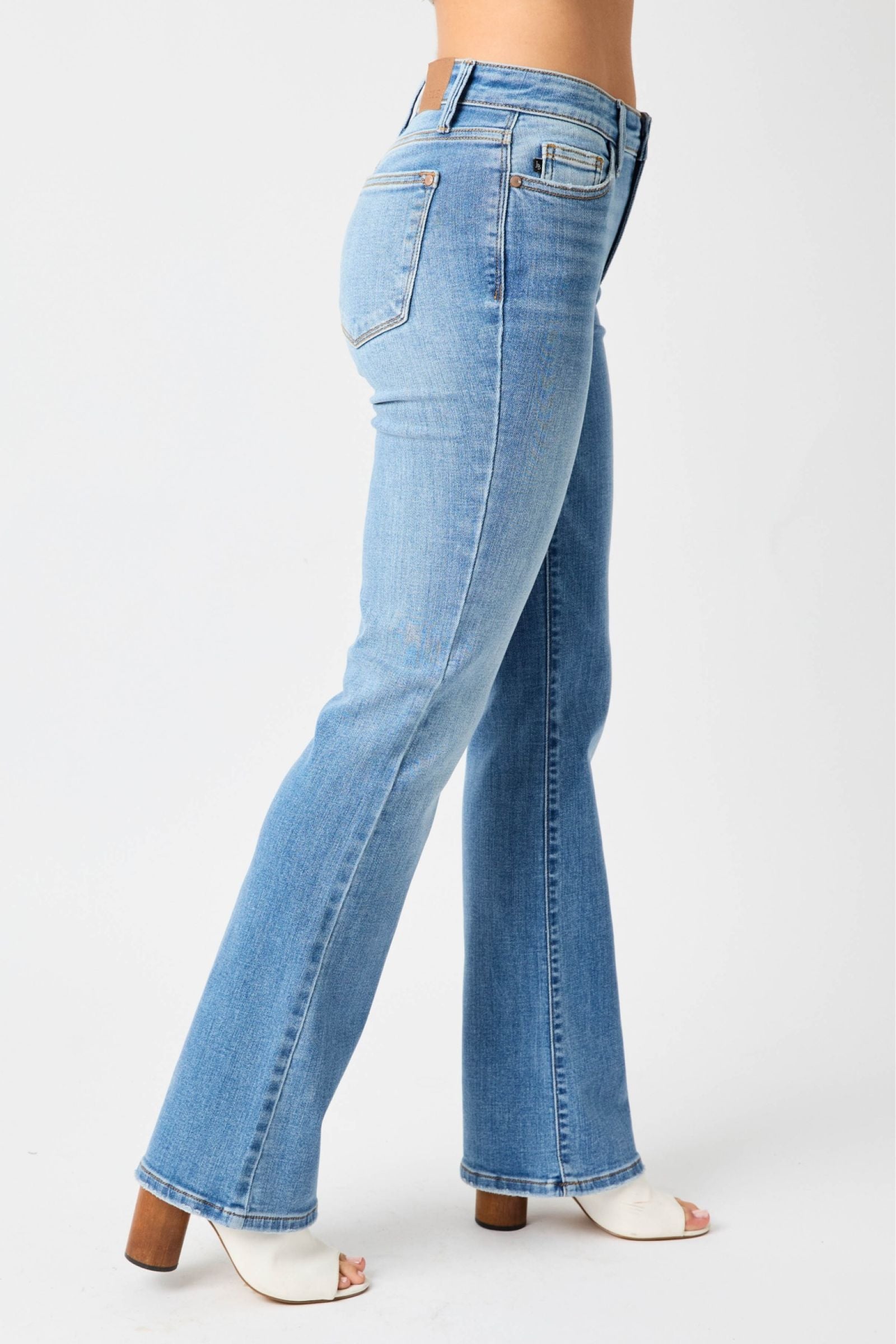 MID RISE VINTAGE BOOTCUT MEDIUM WASH JUDY BLUE DENIM-PLUS