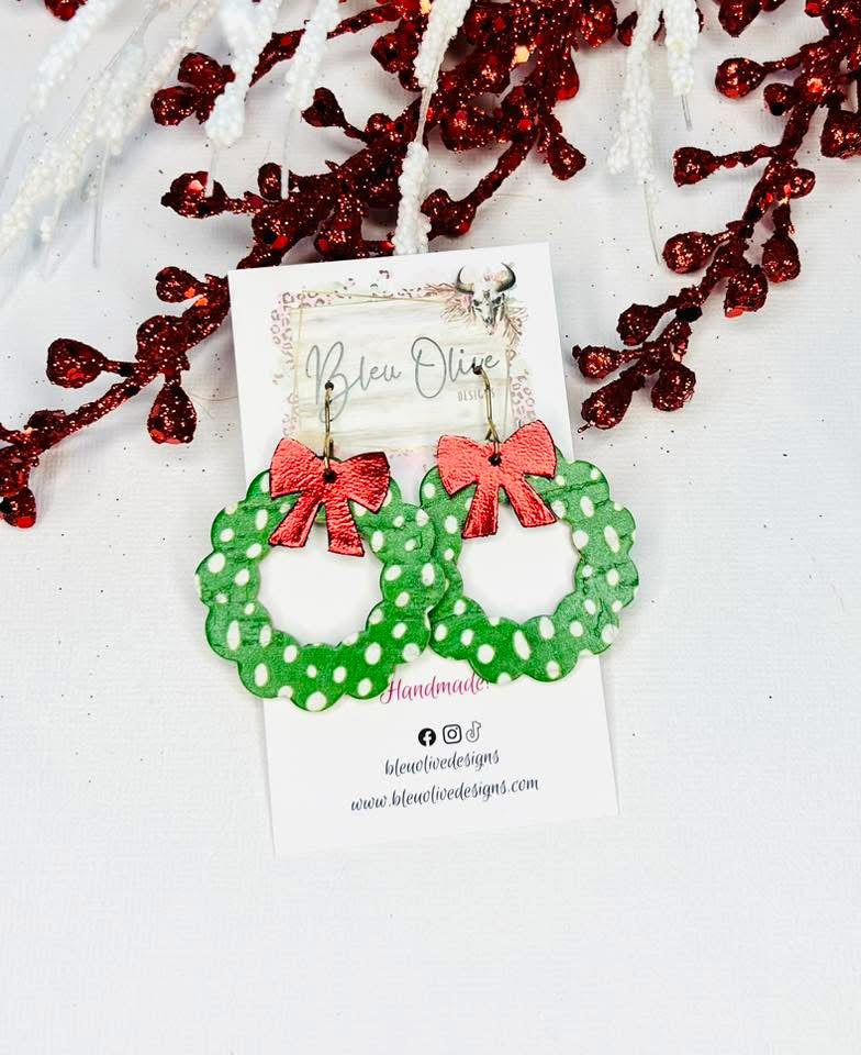 WREATH WITH RED METALLIC BOWS FOR CHRISTMAS HANDMADE EARRINGS BY B.O.D