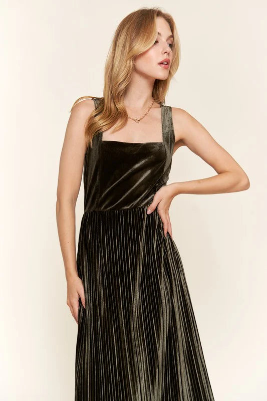 OLIVE STRAPPY VELVET HOLIDAY MAXI DRESS