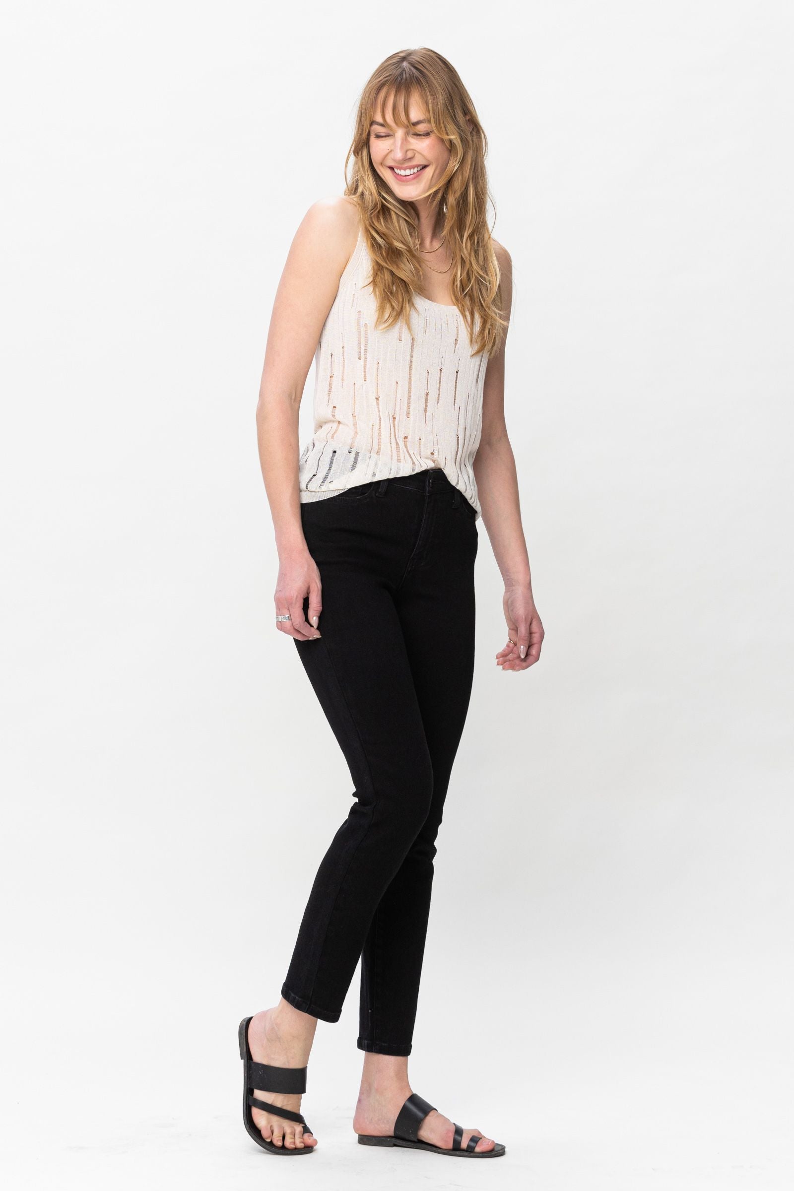 MID RISE BLACK JUDY BLUE SLIM FIT DENIM-PLUS