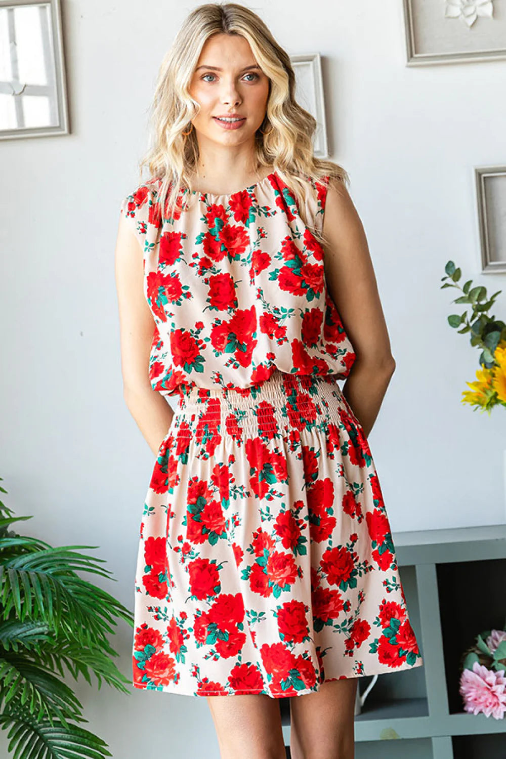 RED ROSES FLORAL TAN SLEEVELESS FIT & FLARE PUFF DRESS