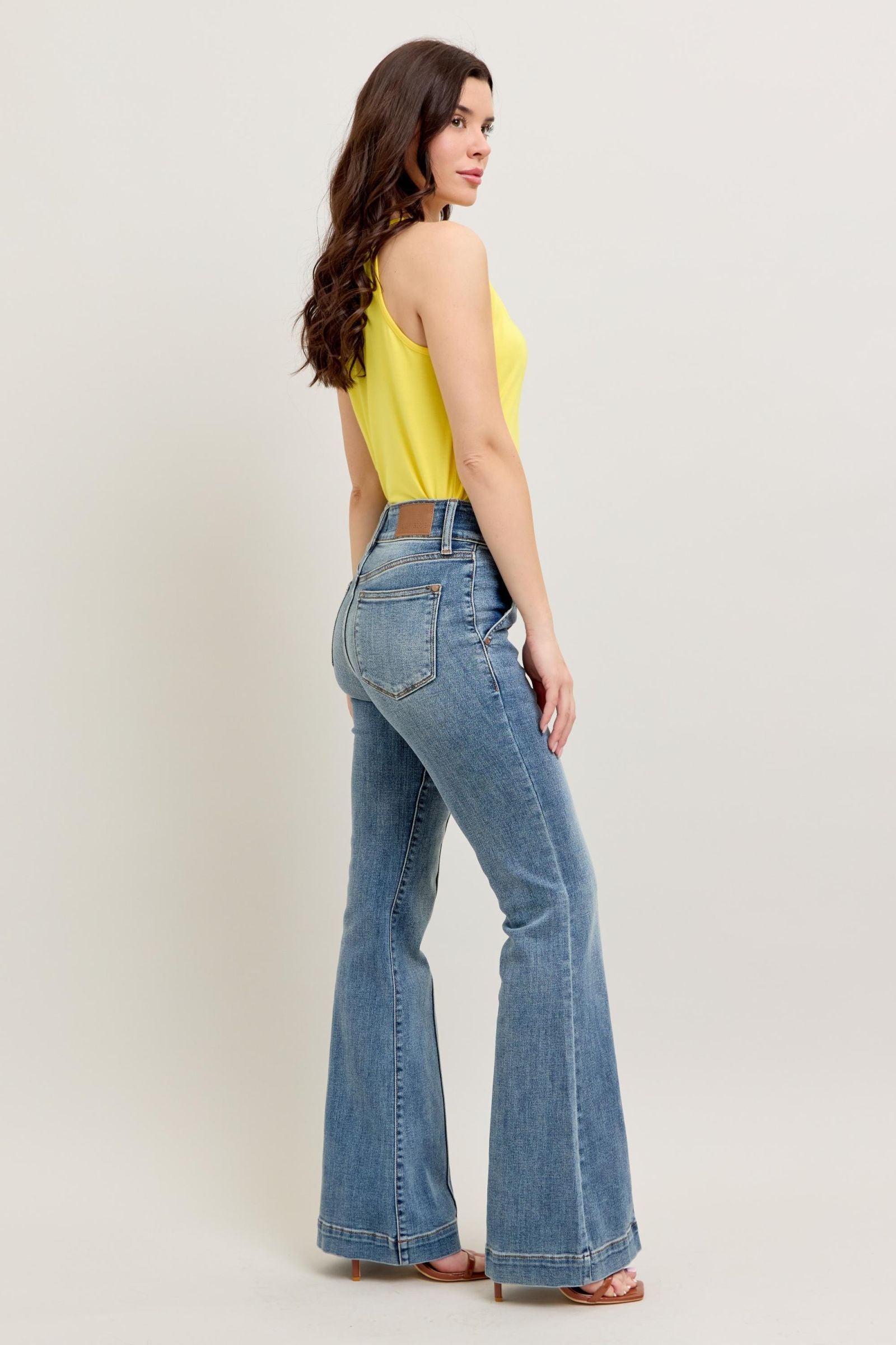 HIGH WAIST TROUSER FLARE MEDIUM WASH JUDY BLUE DENIM