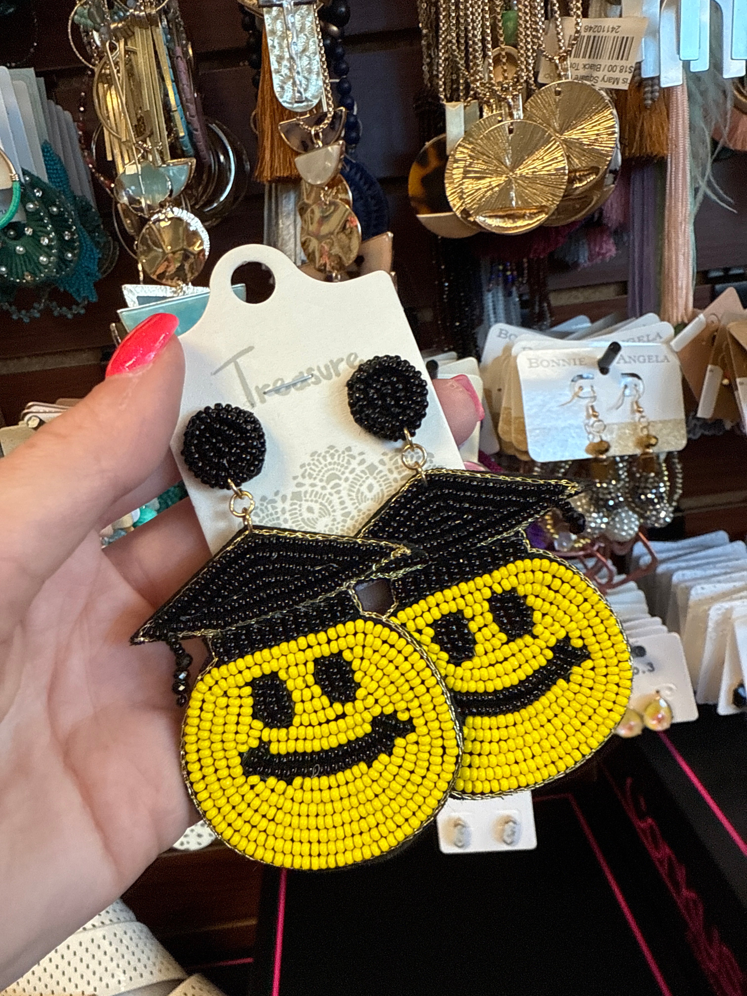 SMILEY GRADUATION EARRINGS