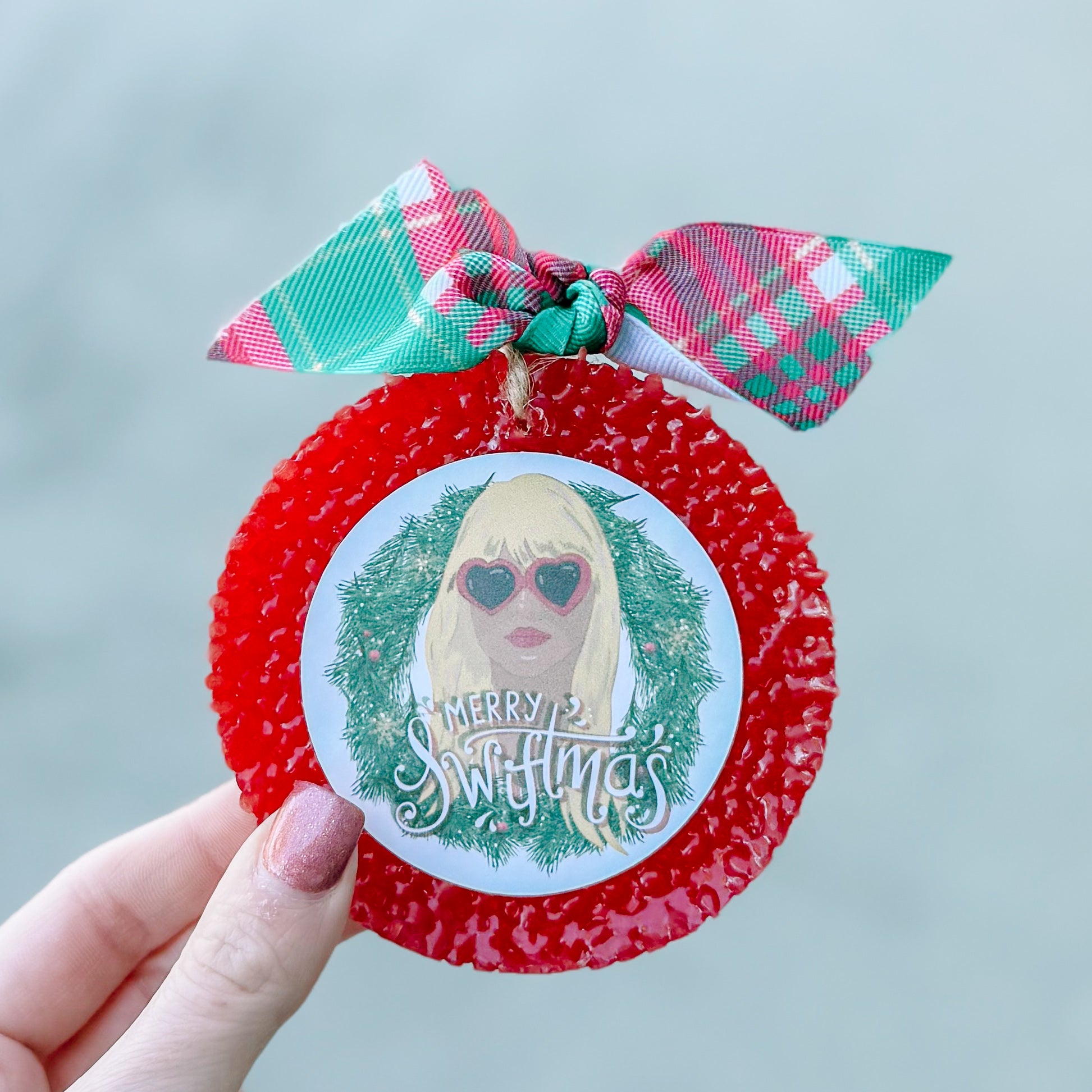 MERRY SWIFTMAS FRESHIE WITH TAYLOR'S FACE PLAID RIBBON BOW HOT BAKED APPLE PIE- SALE- 4 LEFT