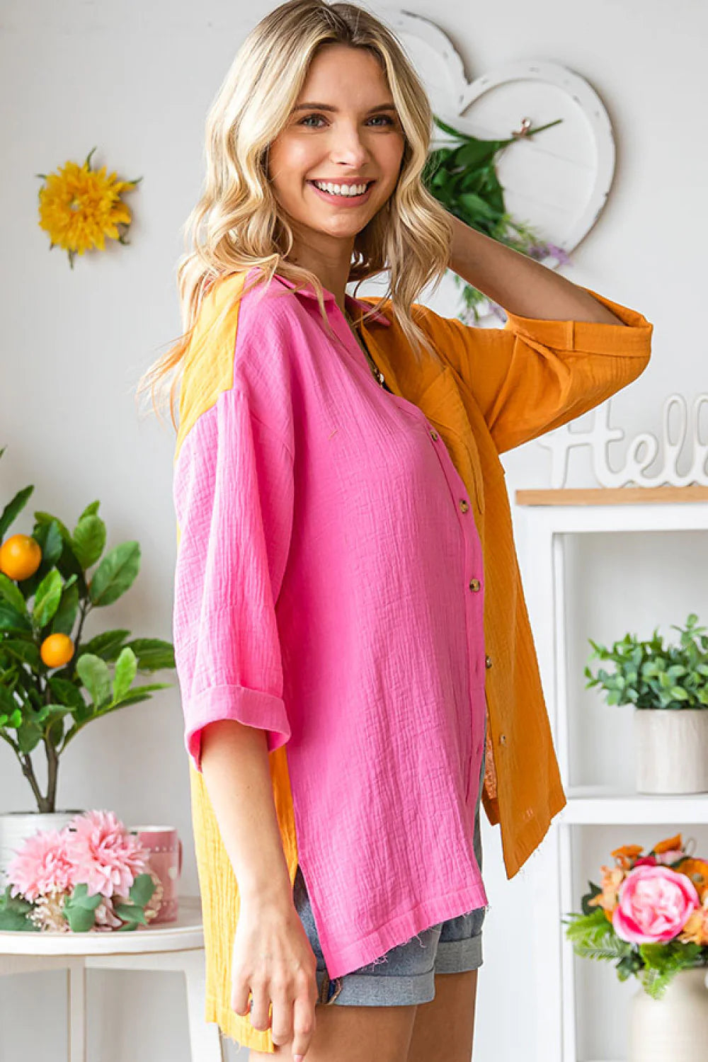 FUCHSIA ORANGE COLORBLOCK COLLARED BUTTON DOWN COTTON-GAUZE-LIKE MATERIAL FRONT POCKET TOP