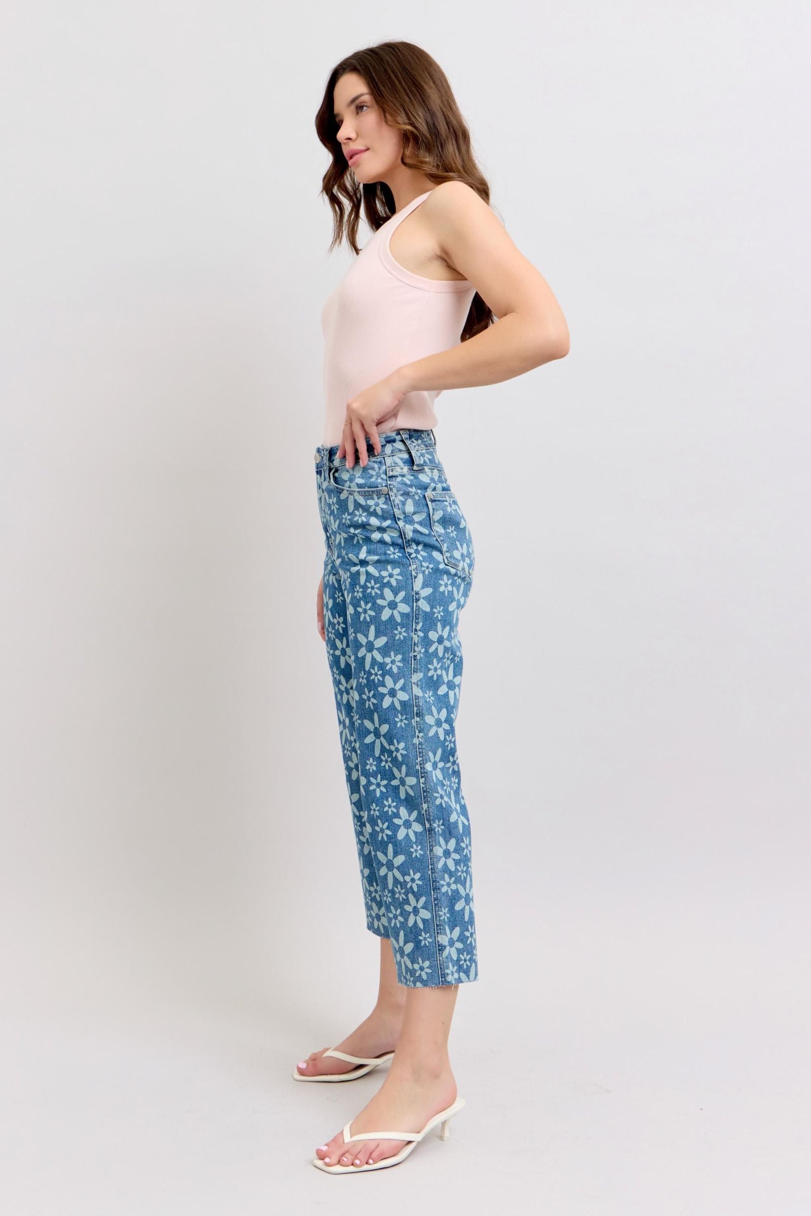HIGH WAIST FLOWER PRINT CROPPED WIDE LEG JUDY BLUE DENIM MEDIUM WASH