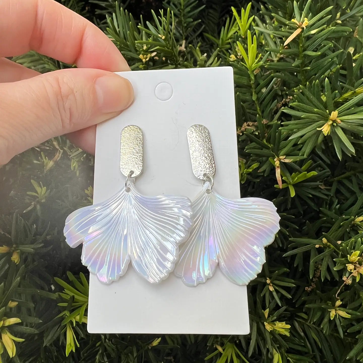 IRIDESCENT WHITE PEARL GINGKO LEAF STATEMENT HANDMADE BBB EARRINGS