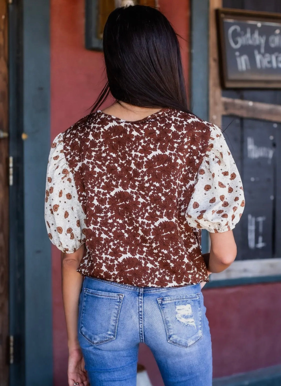 BONTIFUL BLOOMS TOP IN BROWN