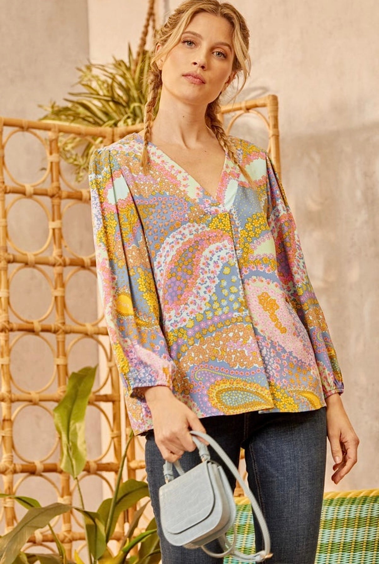 YELLOW PEACH MULTI COLOR PASTEL PAISLEY PERIWINKLE PRINT VNECK TOP- PLUS- SALE- 3X LEFT
