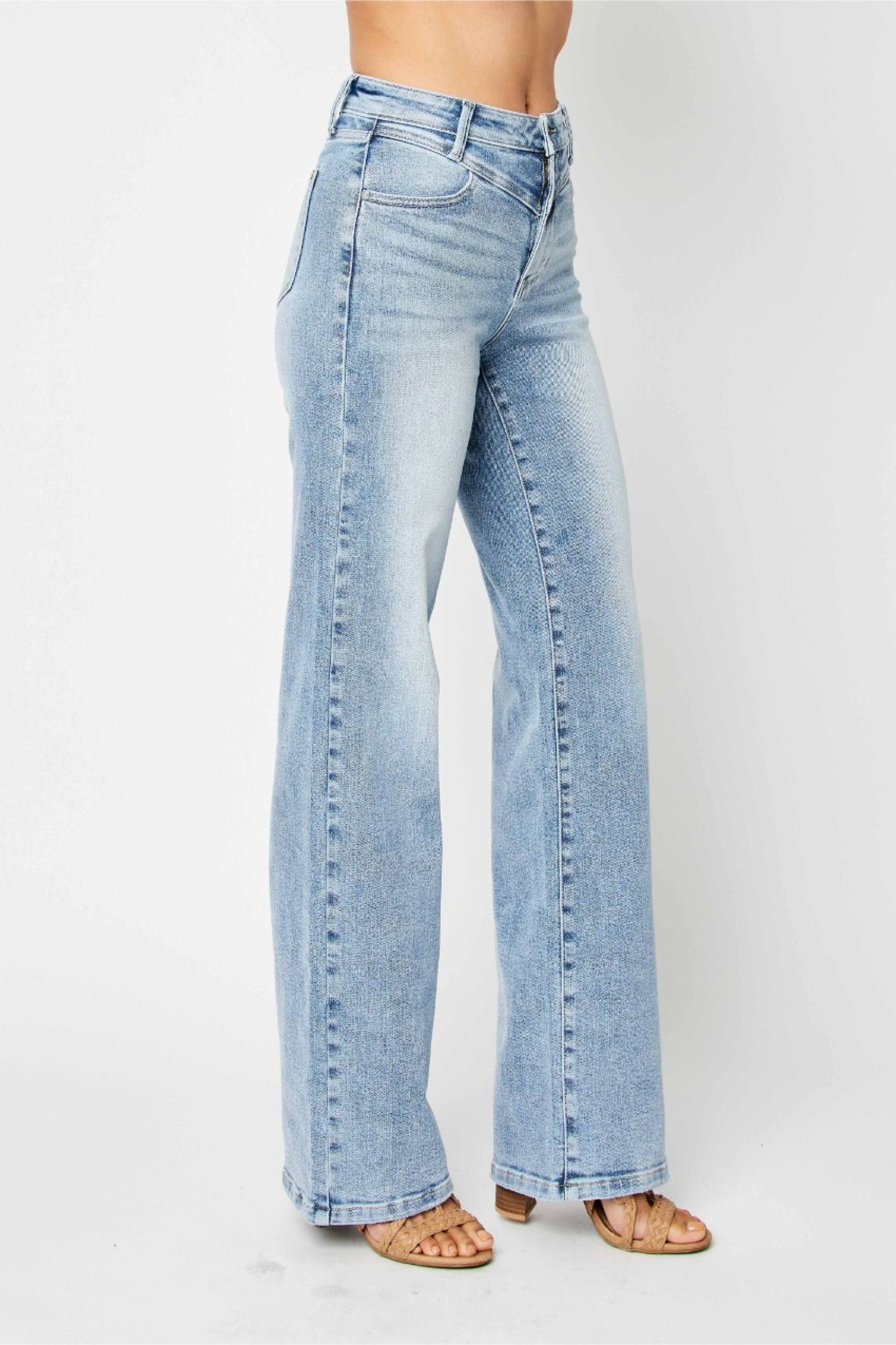 JUDY BLUE HIGH WAIST FRONT YOKE RETRO WIDE MEDIUM WASH DENIM